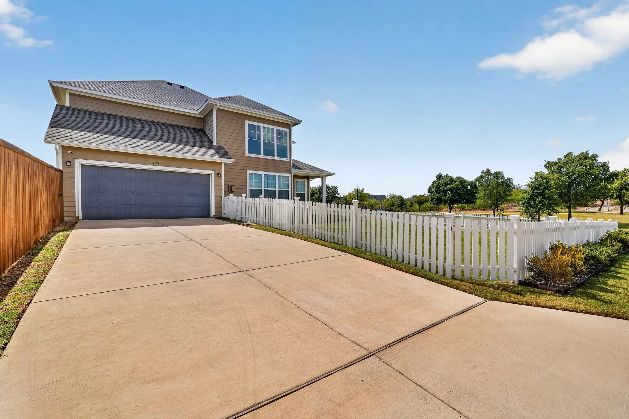 Single Family Residence For Sale in Dallas County , 3514 Patience Boulevard, Dallas, Texas 75236, 4 Bedroom, 4 Bathroom, 2 Garage spaces, 3,170 Sqft, built in 2021, mls#21401456, Real Estate Agent in Dallas, Homes For Sale in Dallas county, Homes For Sale in Dallas, Realtor in Dallas Texas, Real Estate Brokerage Independent Realty Texas, Luminita Cordes Realtor