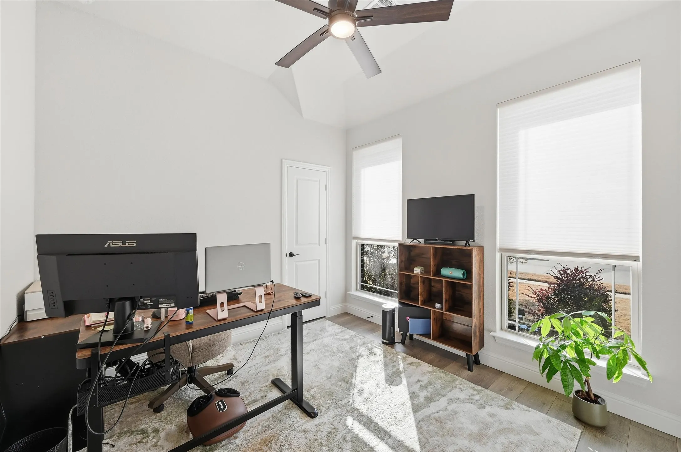 Single Family Residence For Sale in Ellis County , 129 Fire berry Drive, Glenn Heights, Texas 75154, 4 Bedroom, 2 Bathroom, 2 Garage spaces, 2,327 Sqft, built in 2023, mls#21400376, Real Estate Agent in Glenn Heights, Homes For Sale in Ellis county, Homes For Sale in Glenn Heights, Realtor in Glenn Heights Texas, Real Estate Brokerage Independent Realty Texas, Luminita Cordes Realtor