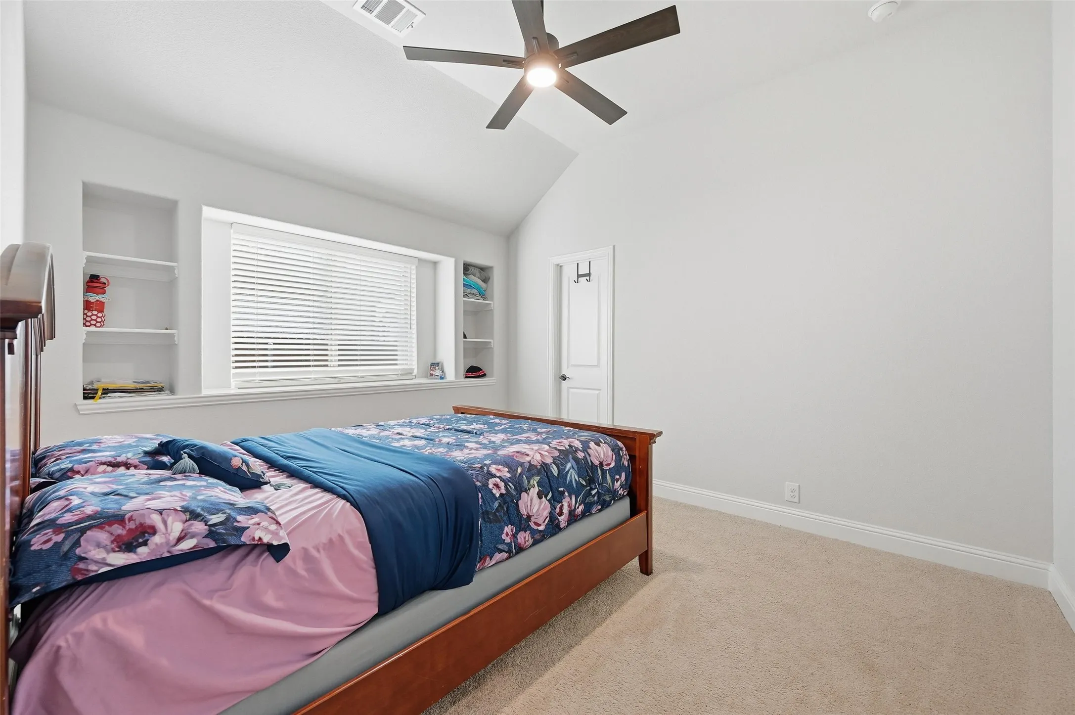 Single Family Residence For Sale in Ellis County , 129 Fire berry Drive, Glenn Heights, Texas 75154, 4 Bedroom, 2 Bathroom, 2 Garage spaces, 2,327 Sqft, built in 2023, mls#21400376, Real Estate Agent in Glenn Heights, Homes For Sale in Ellis county, Homes For Sale in Glenn Heights, Realtor in Glenn Heights Texas, Real Estate Brokerage Independent Realty Texas, Luminita Cordes Realtor