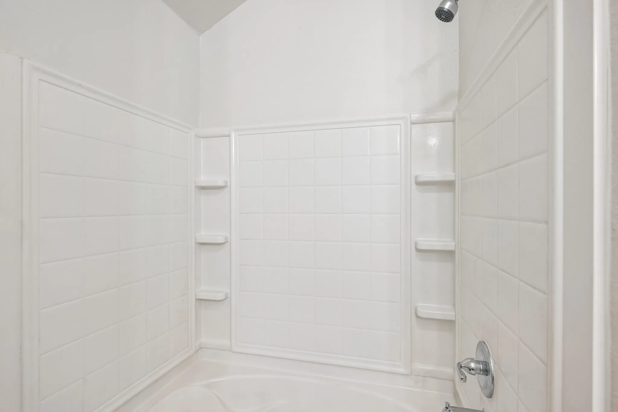 Single Family Residence For Sale in Tarrant County , 2436 Galemeadow Drive, Fort Worth, Texas 76123, 3 Bedroom, 2 Bathroom, 2 Garage spaces, 1,464 Sqft, built in 2013, mls#21396011, Real Estate Agent in Fort Worth, Homes For Sale in Tarrant county, Homes For Sale in Fort Worth, Realtor in Fort Worth Texas, Real Estate Brokerage Independent Realty Texas, Luminita Cordes Realtor