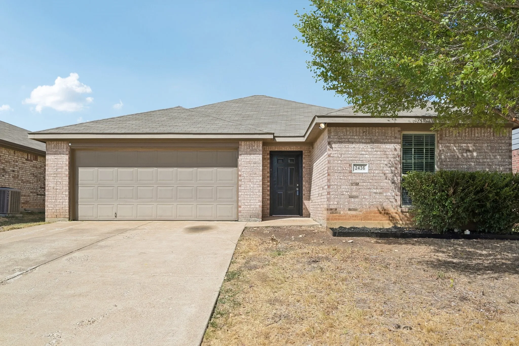 Single Family Residence For Sale in Tarrant County , 2436 Galemeadow Drive, Fort Worth, Texas 76123, 3 Bedroom, 2 Bathroom, 2 Garage spaces, 1,464 Sqft, built in 2013, mls#21396011, Real Estate Agent in Fort Worth, Homes For Sale in Tarrant county, Homes For Sale in Fort Worth, Realtor in Fort Worth Texas, Real Estate Brokerage Independent Realty Texas, Luminita Cordes Realtor