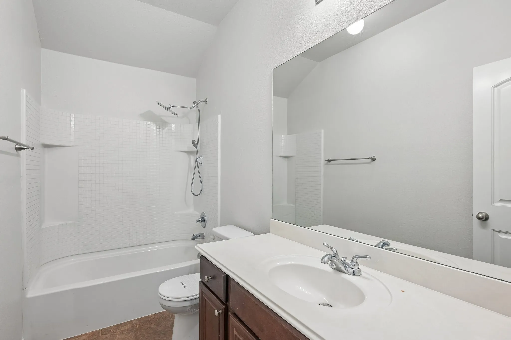 Single Family Residence For Sale in Tarrant County , 2436 Galemeadow Drive, Fort Worth, Texas 76123, 3 Bedroom, 2 Bathroom, 2 Garage spaces, 1,464 Sqft, built in 2013, mls#21396011, Real Estate Agent in Fort Worth, Homes For Sale in Tarrant county, Homes For Sale in Fort Worth, Realtor in Fort Worth Texas, Real Estate Brokerage Independent Realty Texas, Luminita Cordes Realtor