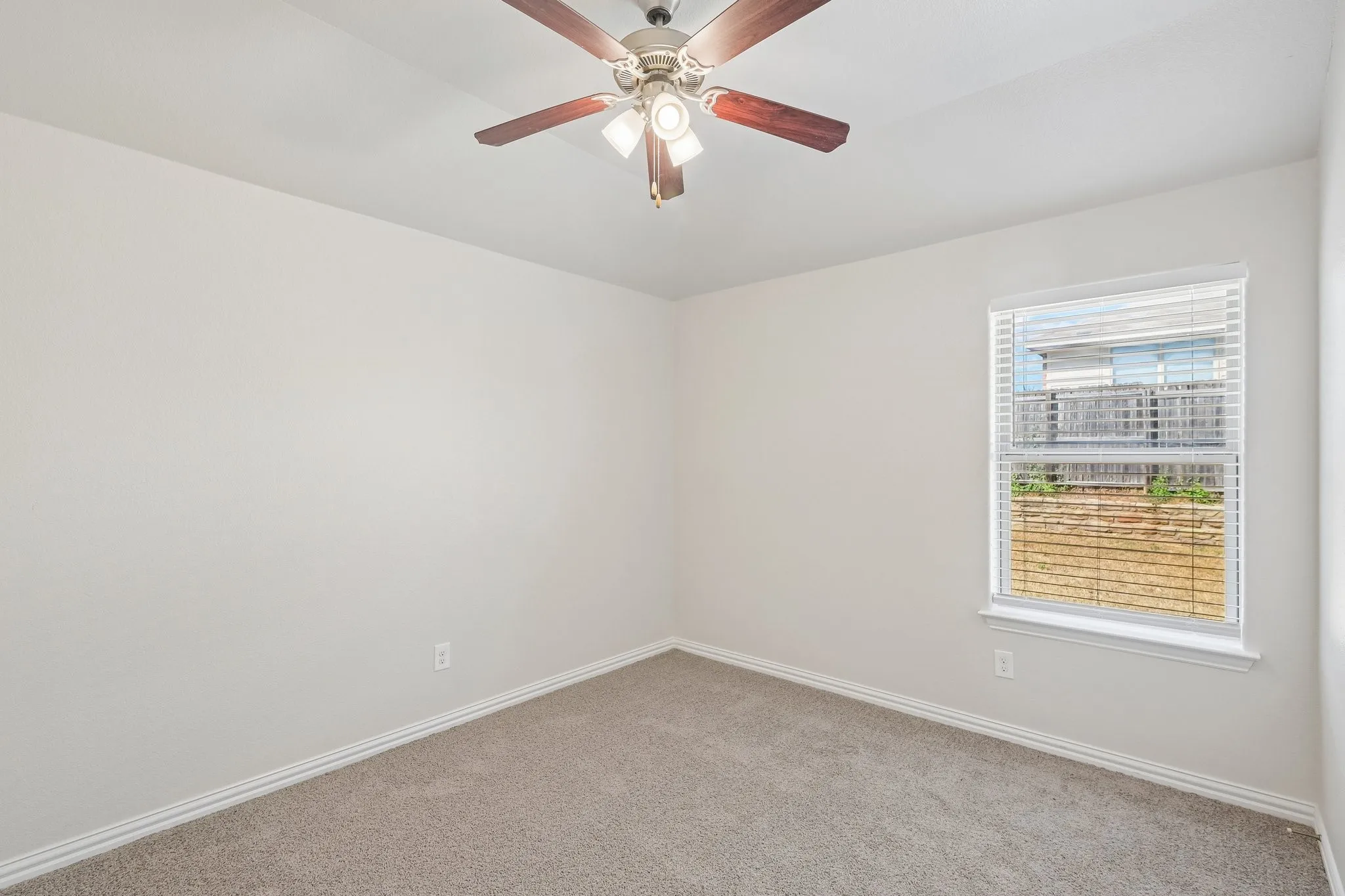 Single Family Residence For Sale in Tarrant County , 2436 Galemeadow Drive, Fort Worth, Texas 76123, 3 Bedroom, 2 Bathroom, 2 Garage spaces, 1,464 Sqft, built in 2013, mls#21396011, Real Estate Agent in Fort Worth, Homes For Sale in Tarrant county, Homes For Sale in Fort Worth, Realtor in Fort Worth Texas, Real Estate Brokerage Independent Realty Texas, Luminita Cordes Realtor
