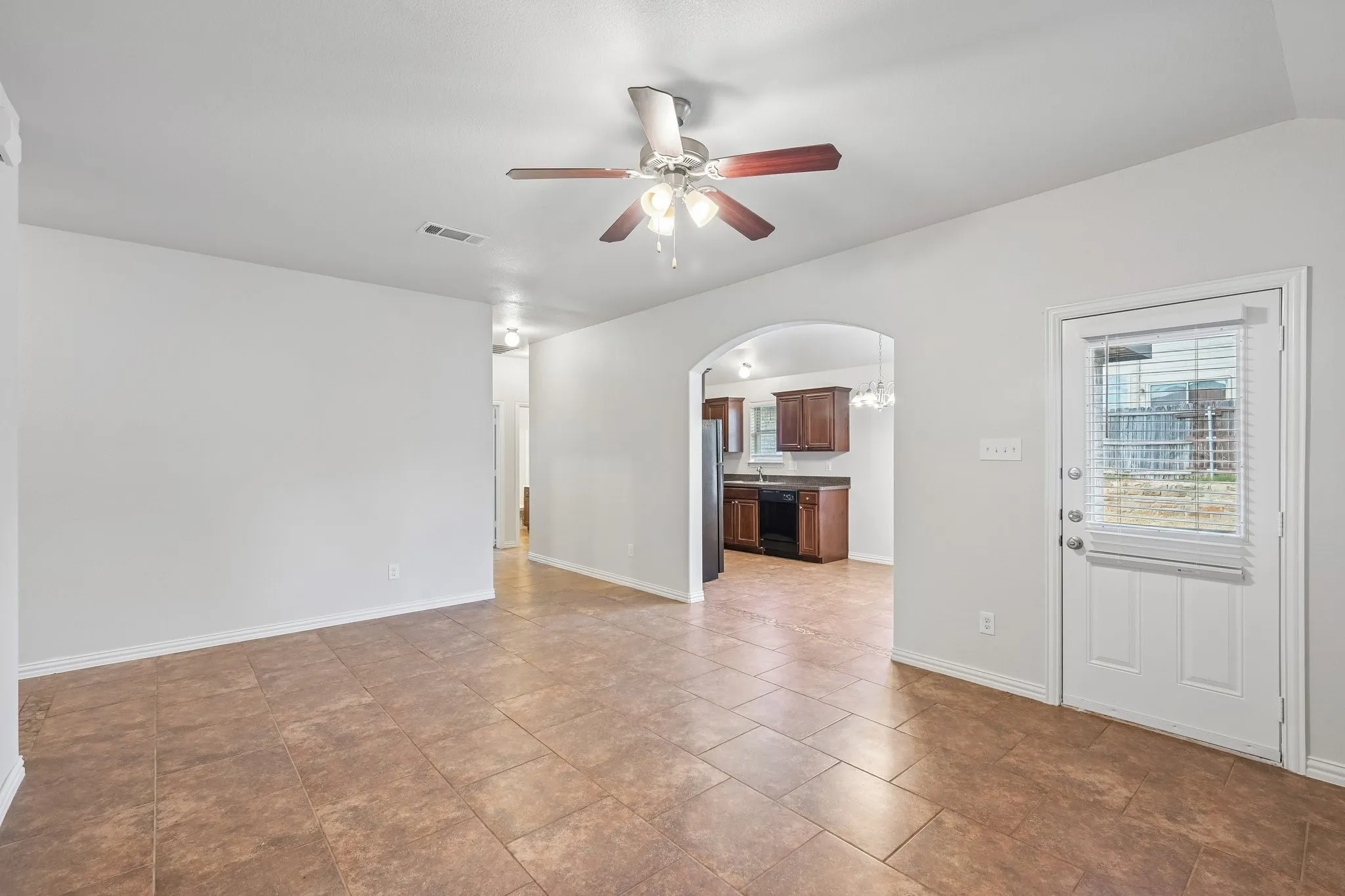 Single Family Residence For Sale in Tarrant County , 2436 Galemeadow Drive, Fort Worth, Texas 76123, 3 Bedroom, 2 Bathroom, 2 Garage spaces, 1,464 Sqft, built in 2013, mls#21396011, Real Estate Agent in Fort Worth, Homes For Sale in Tarrant county, Homes For Sale in Fort Worth, Realtor in Fort Worth Texas, Real Estate Brokerage Independent Realty Texas, Luminita Cordes Realtor