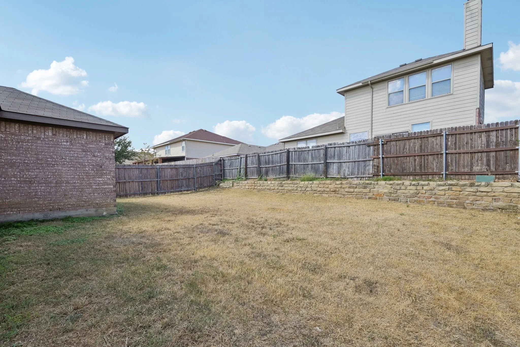 Single Family Residence For Sale in Tarrant County , 2436 Galemeadow Drive, Fort Worth, Texas 76123, 3 Bedroom, 2 Bathroom, 2 Garage spaces, 1,464 Sqft, built in 2013, mls#21396011, Real Estate Agent in Fort Worth, Homes For Sale in Tarrant county, Homes For Sale in Fort Worth, Realtor in Fort Worth Texas, Real Estate Brokerage Independent Realty Texas, Luminita Cordes Realtor