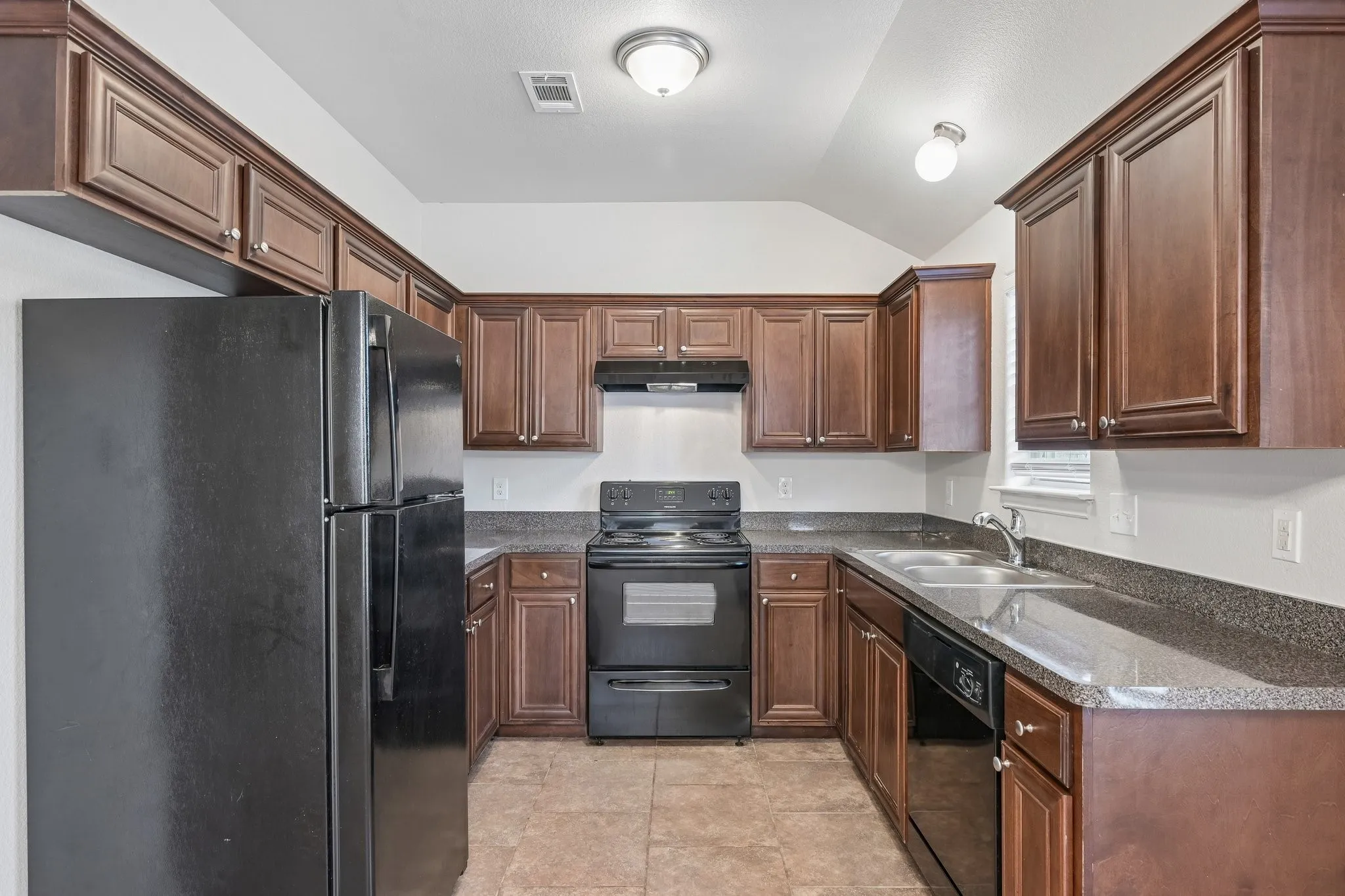 Single Family Residence For Sale in Tarrant County , 2436 Galemeadow Drive, Fort Worth, Texas 76123, 3 Bedroom, 2 Bathroom, 2 Garage spaces, 1,464 Sqft, built in 2013, mls#21396011, Real Estate Agent in Fort Worth, Homes For Sale in Tarrant county, Homes For Sale in Fort Worth, Realtor in Fort Worth Texas, Real Estate Brokerage Independent Realty Texas, Luminita Cordes Realtor