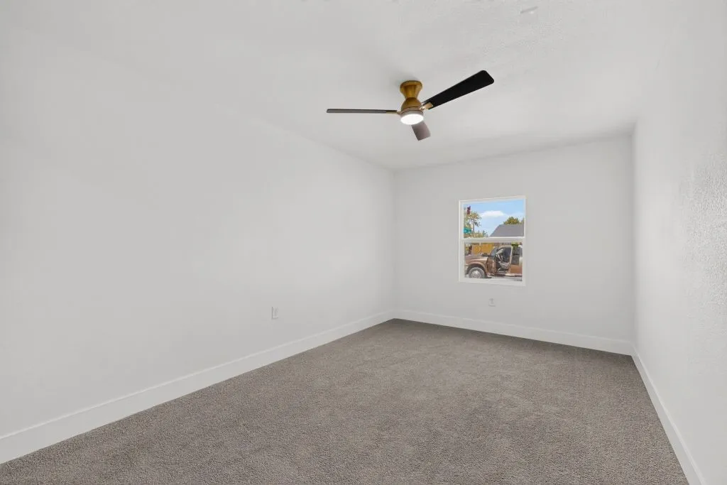 Single Family Residence For Sale in Dallas County , 3204 Pacesetter Drive, Dallas, Texas 75241, 4 Bedroom, 2 Bathroom, Garage spaces, 1,370 Sqft, built in 1972, mls#21401586, Real Estate Agent in Dallas, Homes For Sale in Dallas county, Homes For Sale in Dallas, Realtor in Dallas Texas, Real Estate Brokerage Independent Realty Texas, Luminita Cordes Realtor