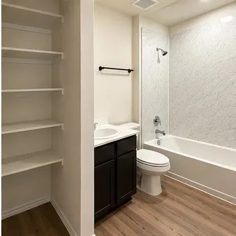 Single Family Residence For Rent in Hunt County , 217 Redbarn Lane, Caddo Mills, Texas 75135, 4 Bedroom, 2 Bathroom, 2 Garage spaces, 2,106 Sqft, built in 2023, mls#21399990, Real Estate Agent in Caddo Mills, Homes For Rent in Hunt county, Homes For Rent in Caddo Mills, Realtor in Caddo Mills Texas, Real Estate Brokerage Independent Realty Texas, Luminita Cordes Realtor