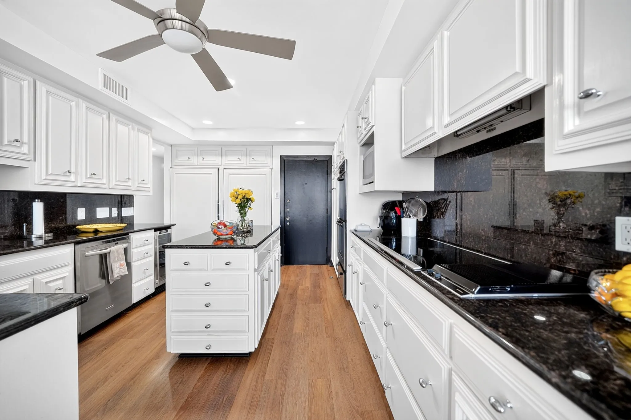 Private kitchen with separate entrance