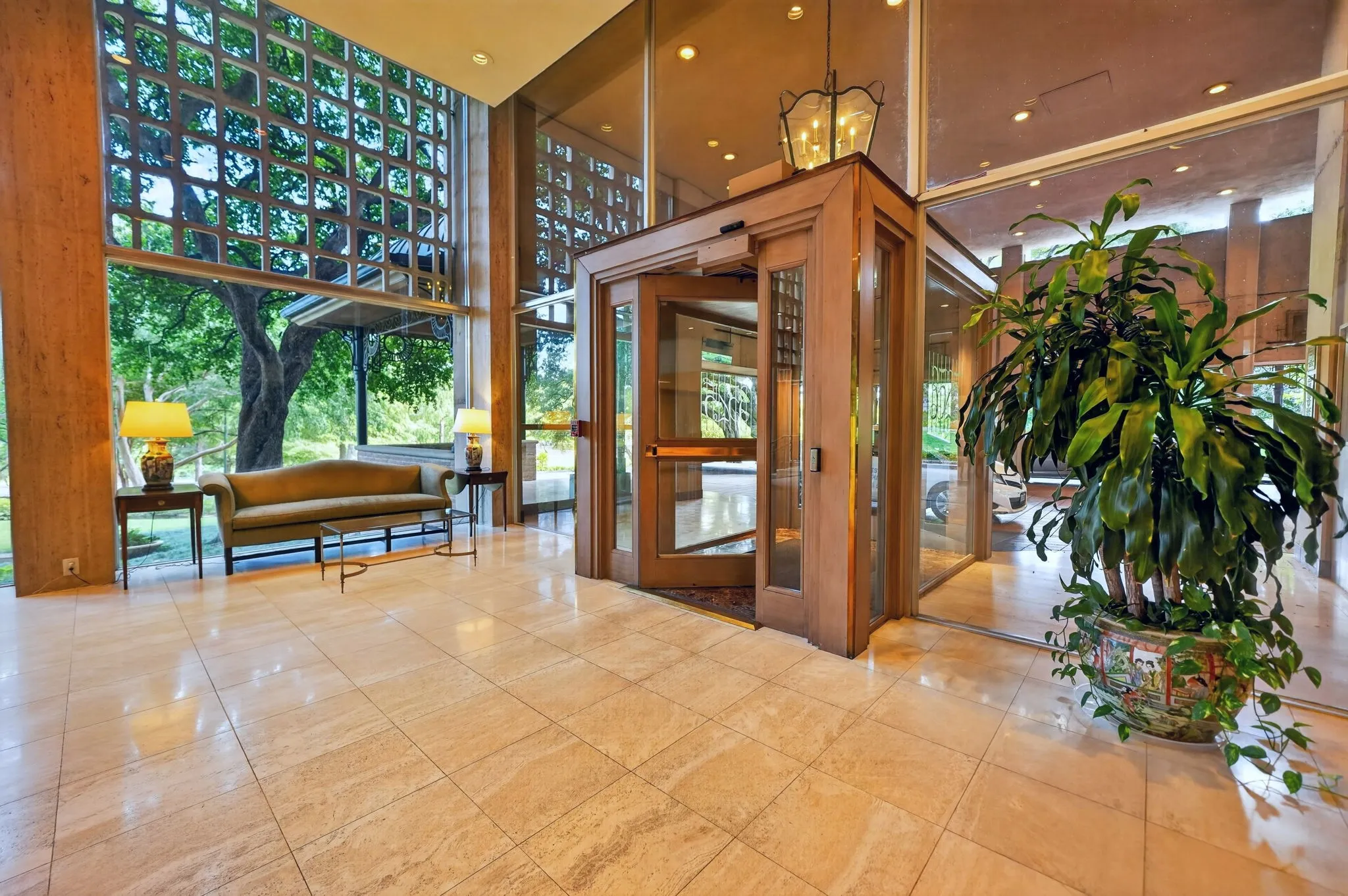 Condominium For Sale in Dallas County , 3525 Turtle Creek Boulevard 17B, Dallas, Texas 75219, 3 Bedroom, 4 Bathroom, 2 Garage spaces, 3,671 Sqft, built in 1957, mls#21397836, Real Estate Agent in Dallas, Homes For Sale in Dallas county, Homes For Sale in Dallas, Realtor in Dallas Texas, Real Estate Brokerage Independent Realty Texas, Luminita Cordes Realtor