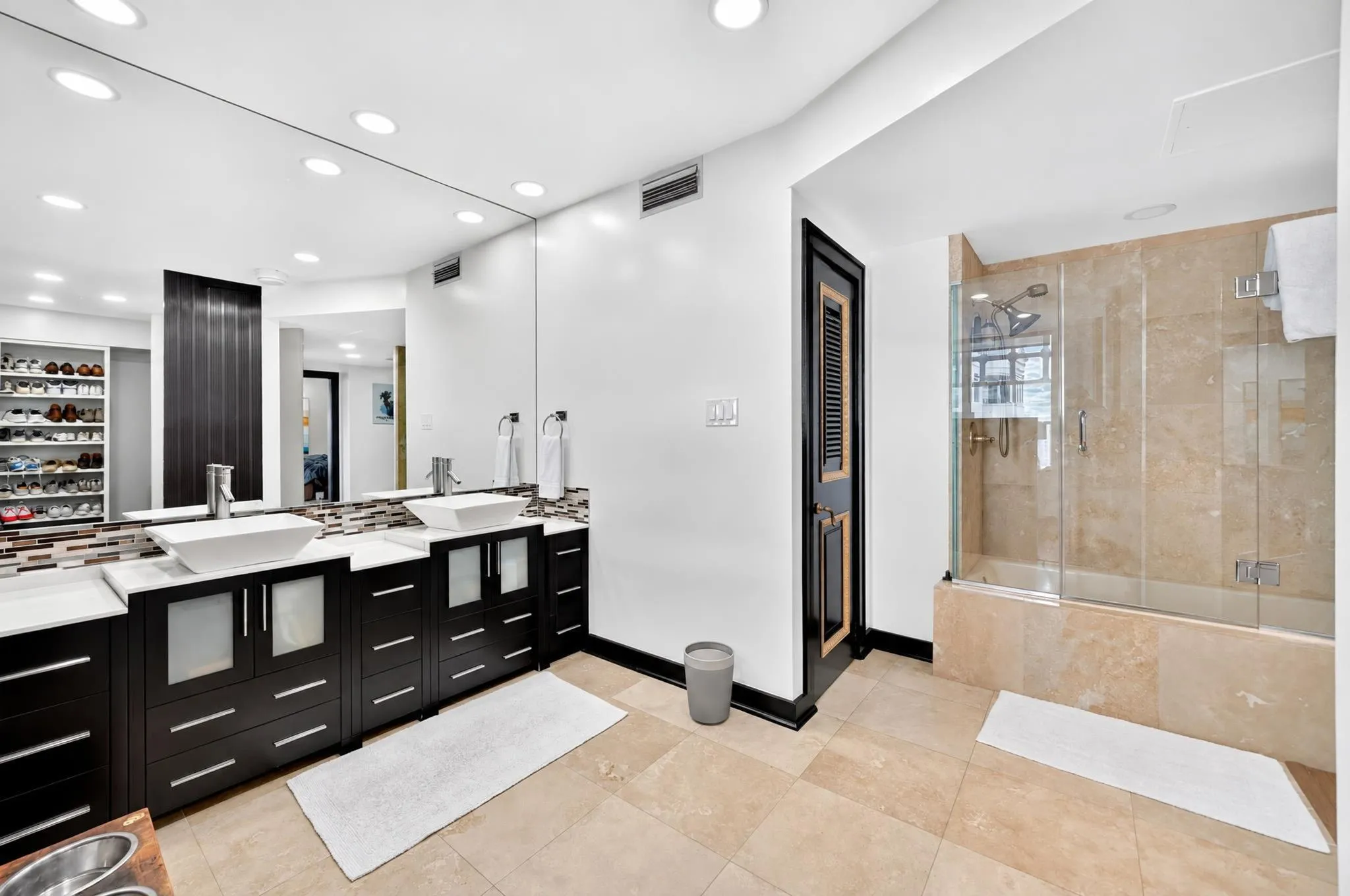 Guest suite bathroom