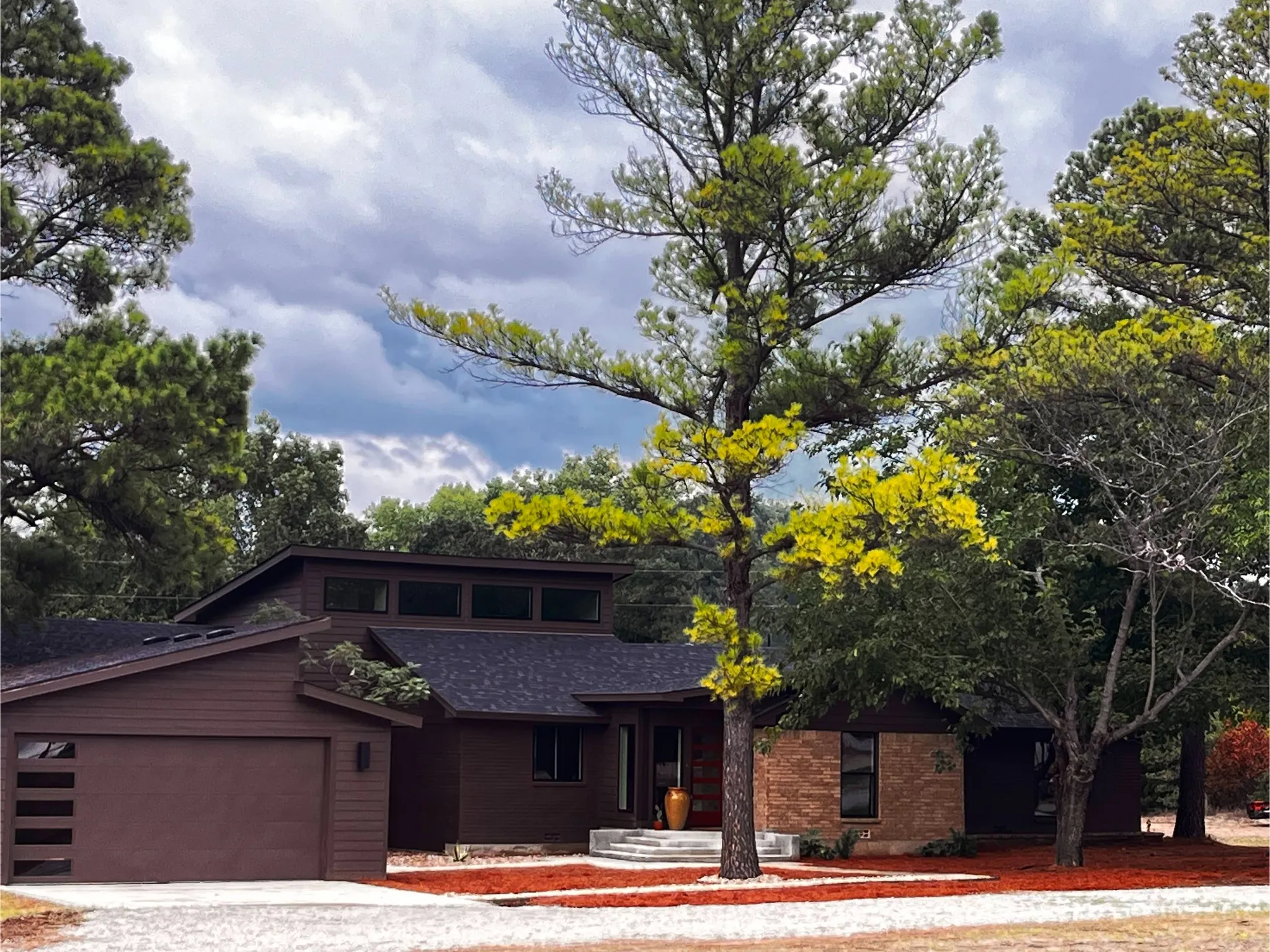 Single Family Residence For Sale in Wise County , 990 County Road 4371, Decatur, Texas 76234, 4 Bedroom, 3 Bathroom, 2 Garage spaces, 2,563 Sqft, built in 1960, mls#21400139, Real Estate Agent in Decatur, Homes For Sale in Wise county, Homes For Sale in Decatur, Realtor in Decatur Texas, Real Estate Brokerage Independent Realty Texas, Luminita Cordes Realtor