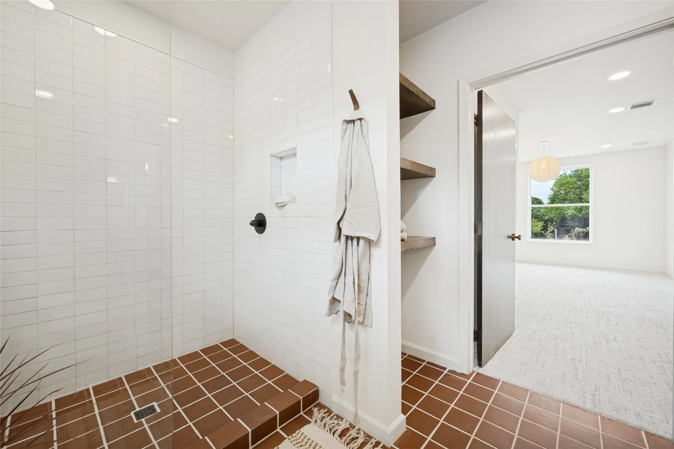 Second Primary en-suite bath