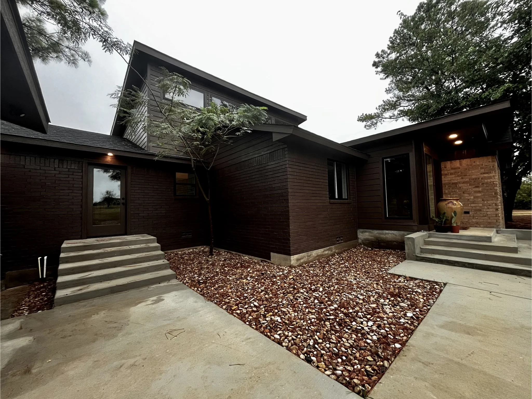 Single Family Residence For Sale in Wise County , 990 County Road 4371, Decatur, Texas 76234, 4 Bedroom, 3 Bathroom, 2 Garage spaces, 2,563 Sqft, built in 1960, mls#21400139, Real Estate Agent in Decatur, Homes For Sale in Wise county, Homes For Sale in Decatur, Realtor in Decatur Texas, Real Estate Brokerage Independent Realty Texas, Luminita Cordes Realtor