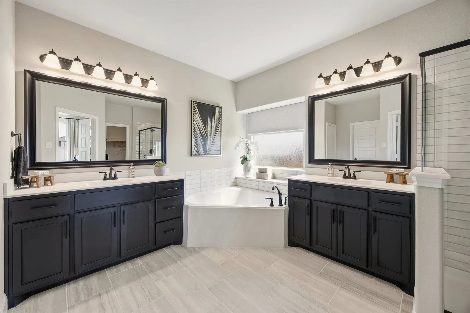 Silo Mills-Signature Model-Concept 3135-Primary Bathroom1