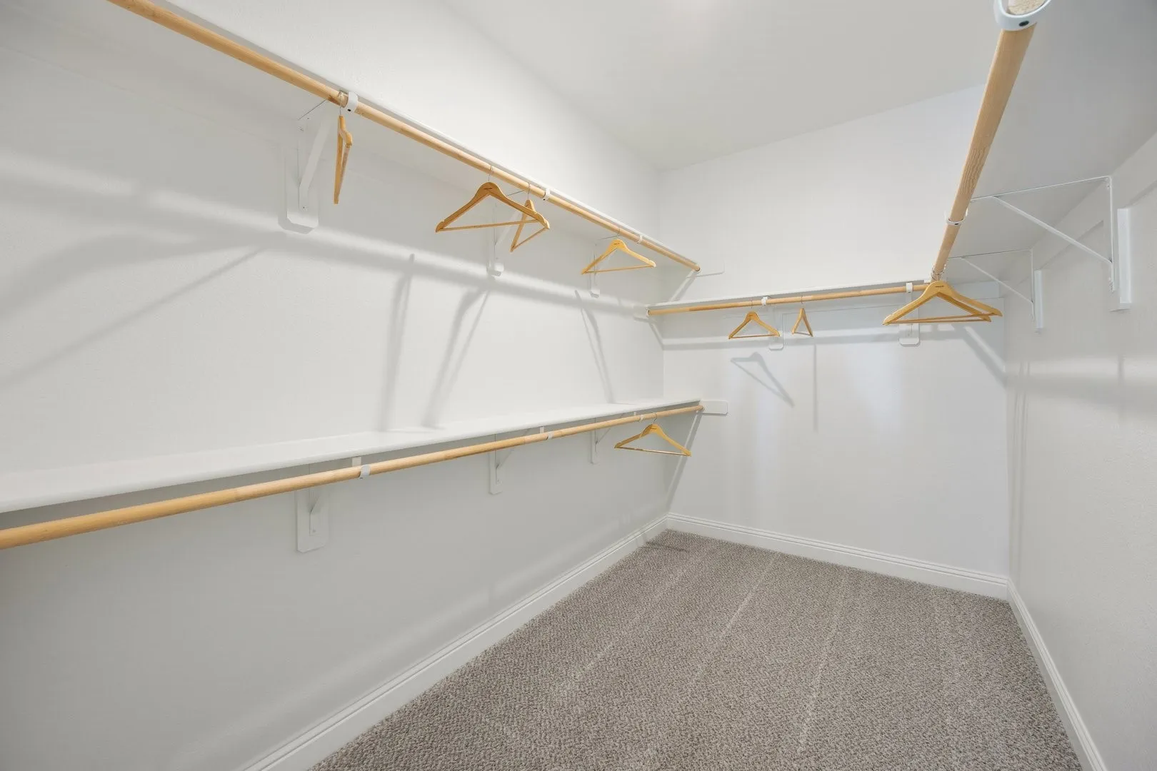 Silo Mills-Signature Model-Concept 3135-Primary Closet