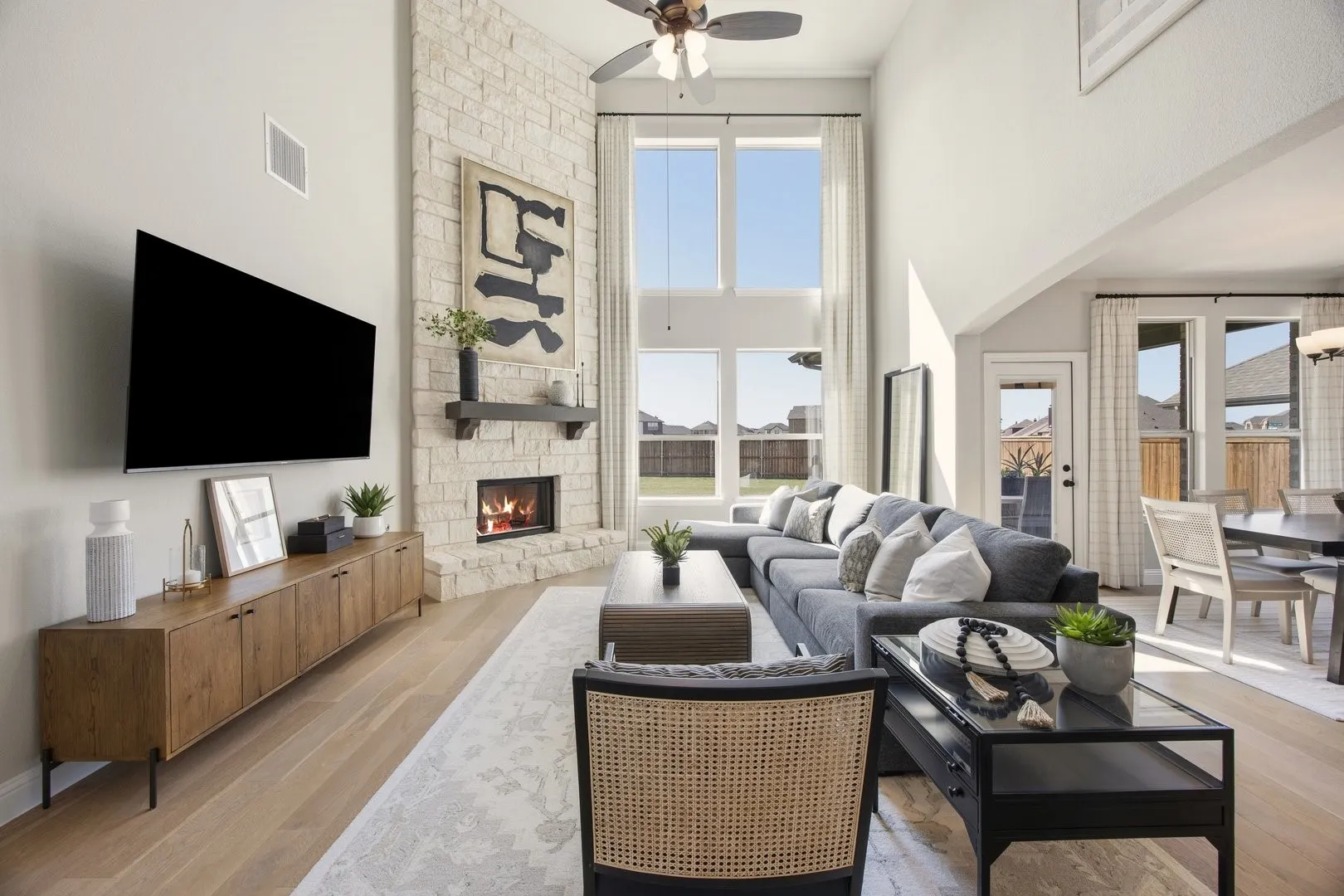 Silo Mills-Signature Model-Concept 3135-Family Room3