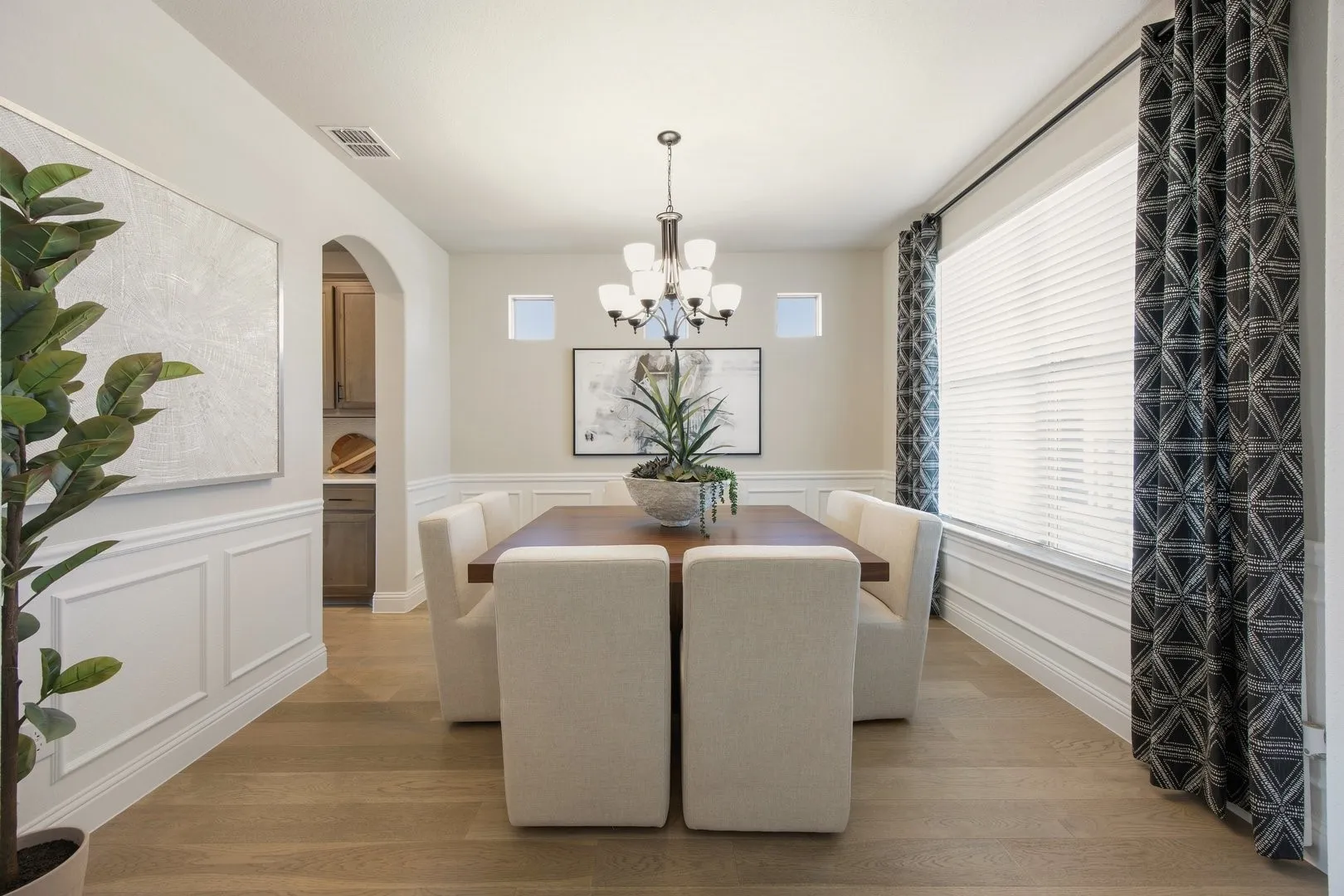 Silo Mills-Signature Model-Concept 3135-Dining