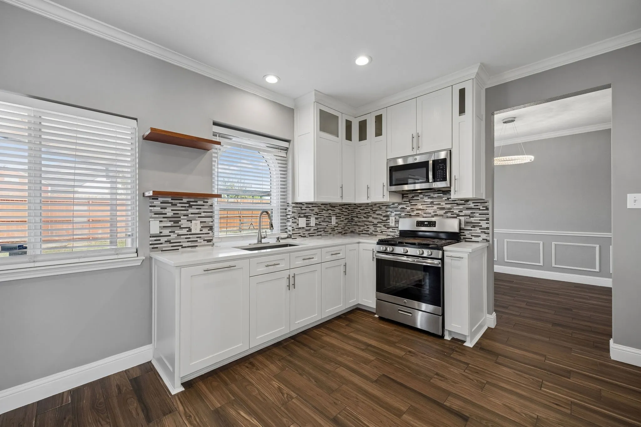 Single Family Residence For Sale in Dallas County , 2212 San Simeon Drive, Mesquite, Texas 75181, 4 Bedroom, 3 Bathroom, 2 Garage spaces, 2,628 Sqft, built in 2001, mls#21401365, Real Estate Agent in Mesquite, Homes For Sale in Dallas county, Homes For Sale in Mesquite, Realtor in Mesquite Texas, Real Estate Brokerage Independent Realty Texas, Luminita Cordes Realtor