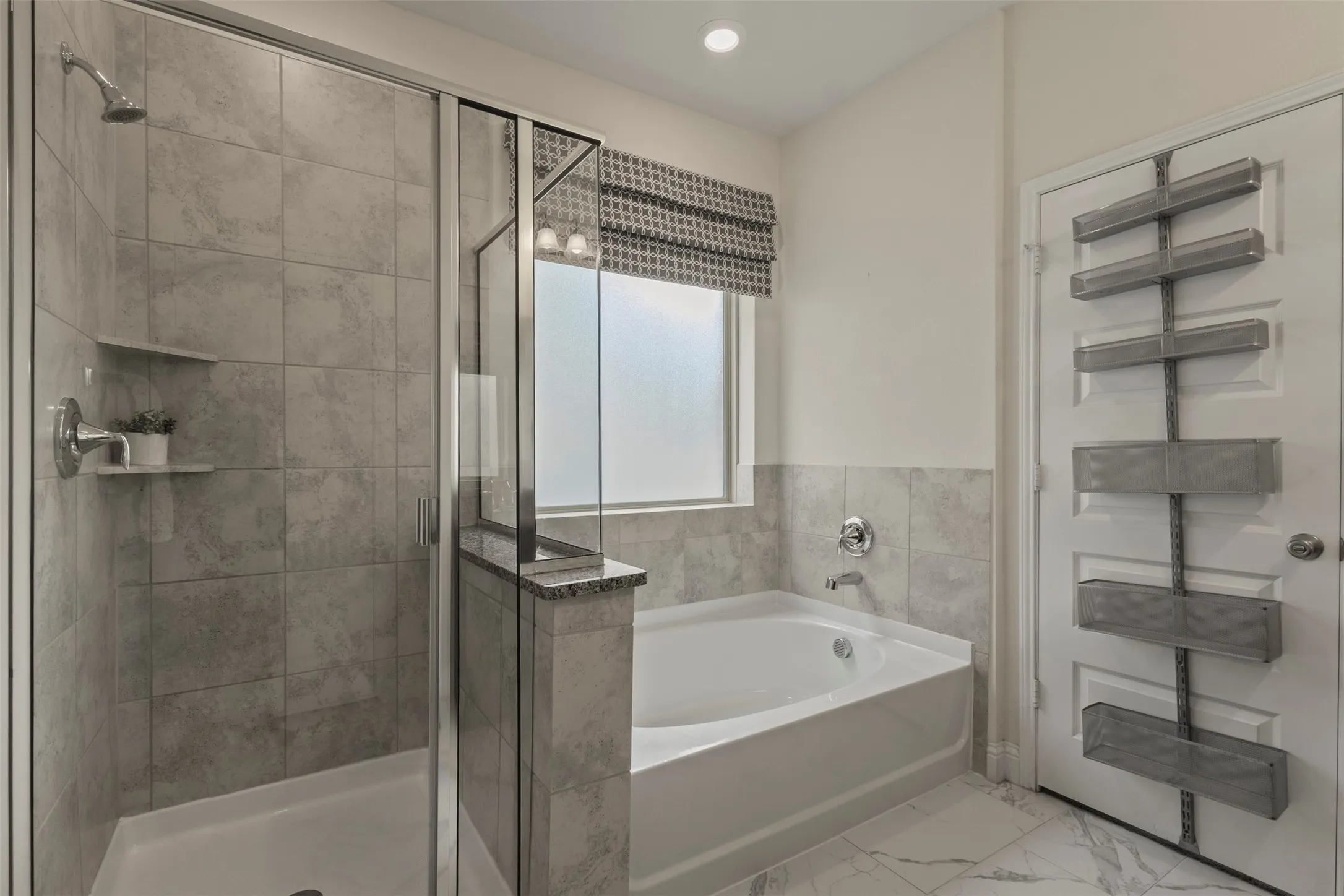 Single Family Residence For Sale in Denton County , 3428 Alamosa River Drive, Celina, Texas 75078, 4 Bedroom, 2 Bathroom, 2 Garage spaces, 1,864 Sqft, built in 2019, mls#21400826, Real Estate Agent in Celina, Homes For Sale in Denton county, Homes For Sale in Celina, Realtor in Celina Texas, Real Estate Brokerage Independent Realty Texas, Luminita Cordes Realtor