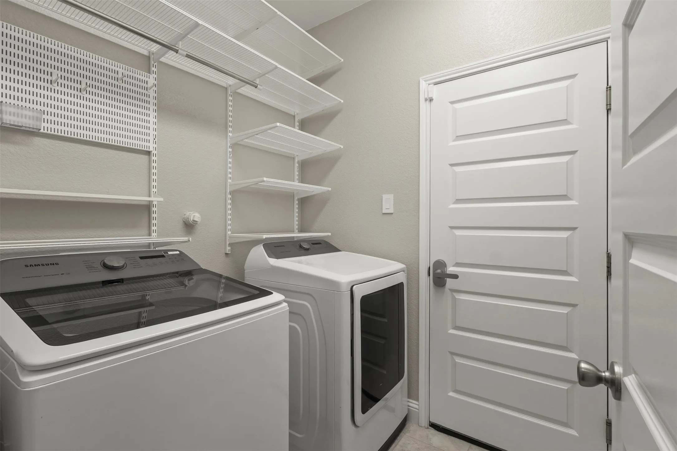 Single Family Residence For Sale in Denton County , 3428 Alamosa River Drive, Celina, Texas 75078, 4 Bedroom, 2 Bathroom, 2 Garage spaces, 1,864 Sqft, built in 2019, mls#21400826, Real Estate Agent in Celina, Homes For Sale in Denton county, Homes For Sale in Celina, Realtor in Celina Texas, Real Estate Brokerage Independent Realty Texas, Luminita Cordes Realtor