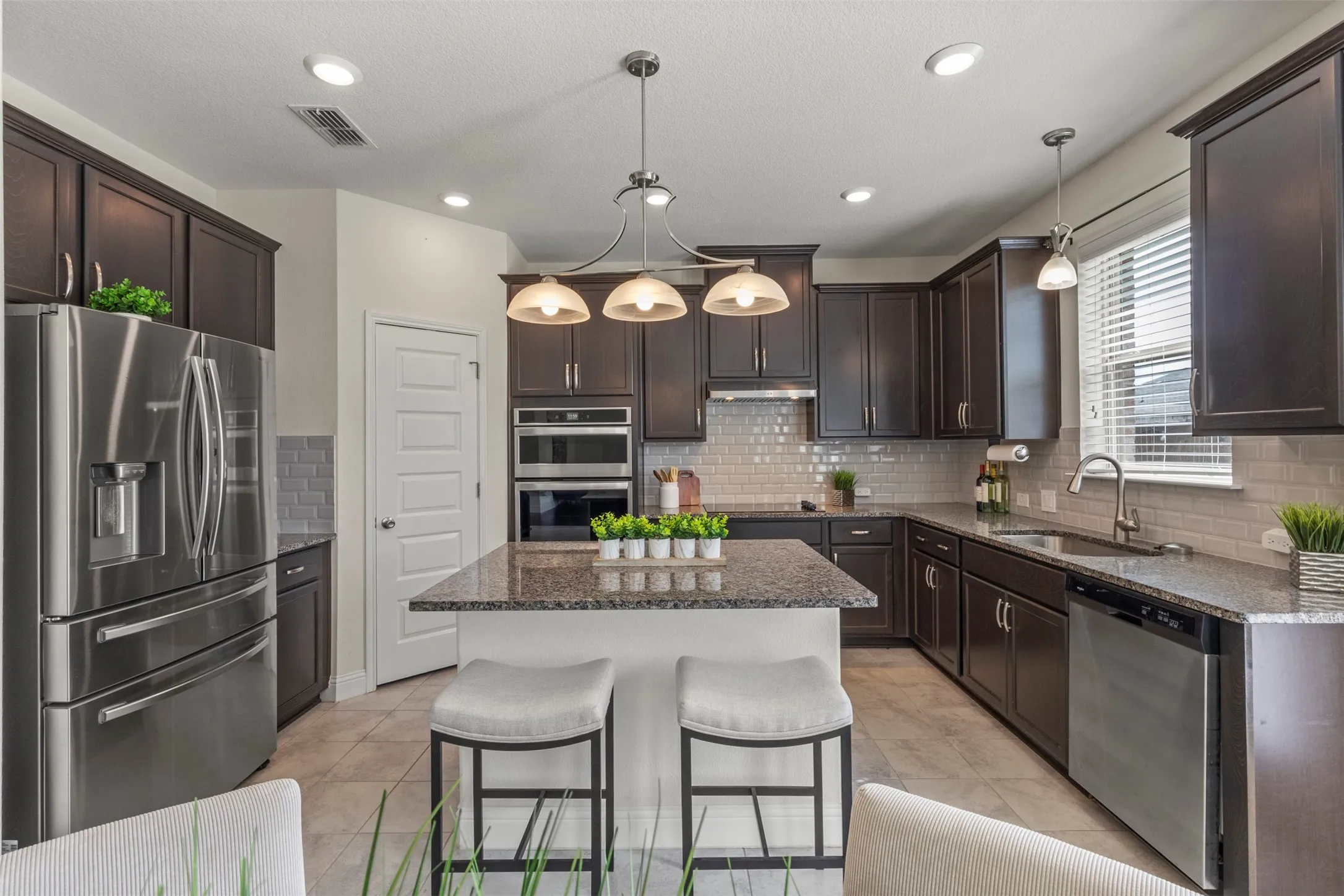 Single Family Residence For Sale in Denton County , 3428 Alamosa River Drive, Celina, Texas 75078, 4 Bedroom, 2 Bathroom, 2 Garage spaces, 1,864 Sqft, built in 2019, mls#21400826, Real Estate Agent in Celina, Homes For Sale in Denton county, Homes For Sale in Celina, Realtor in Celina Texas, Real Estate Brokerage Independent Realty Texas, Luminita Cordes Realtor