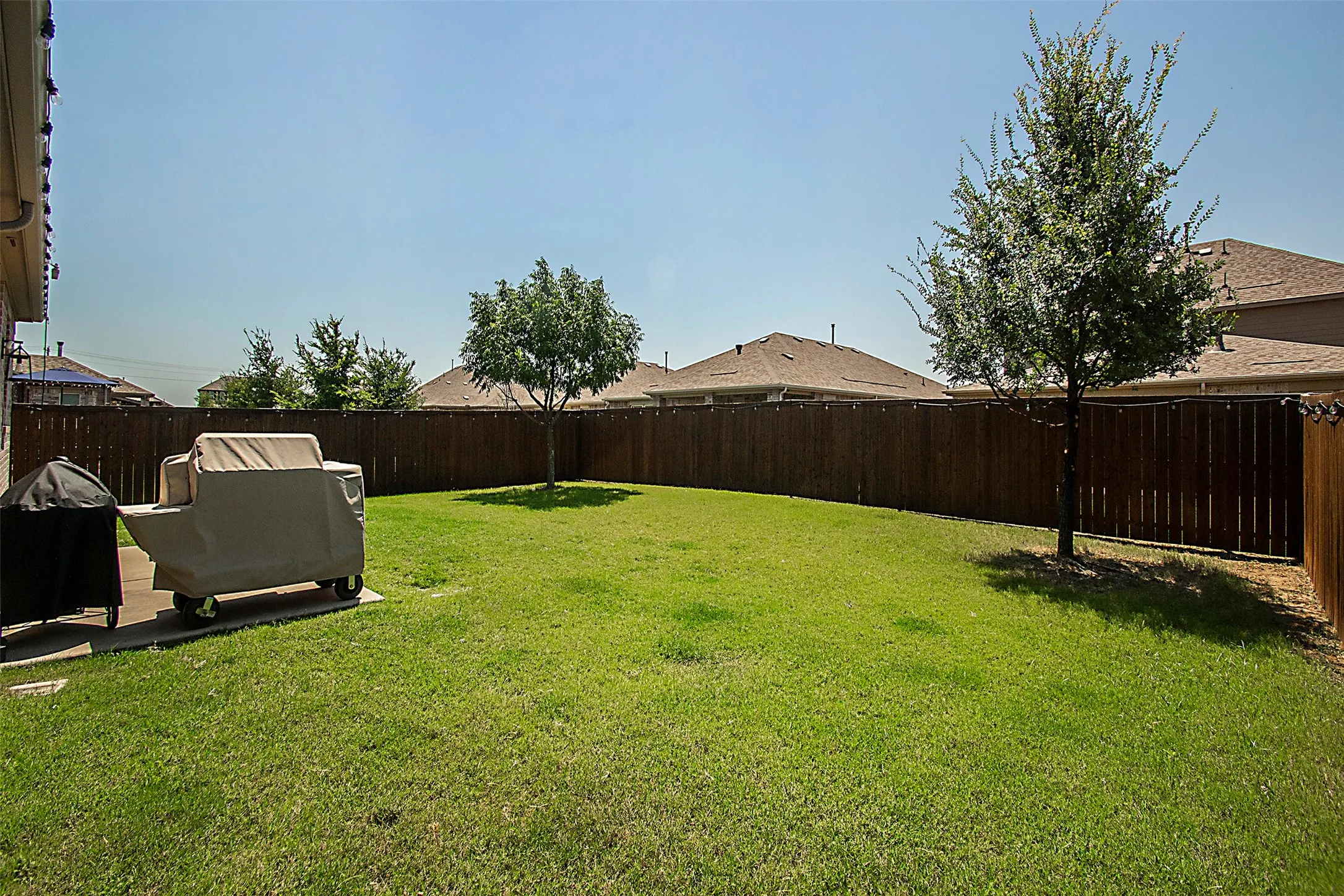 Single Family Residence For Sale in Denton County , 3428 Alamosa River Drive, Celina, Texas 75078, 4 Bedroom, 2 Bathroom, 2 Garage spaces, 1,864 Sqft, built in 2019, mls#21400826, Real Estate Agent in Celina, Homes For Sale in Denton county, Homes For Sale in Celina, Realtor in Celina Texas, Real Estate Brokerage Independent Realty Texas, Luminita Cordes Realtor