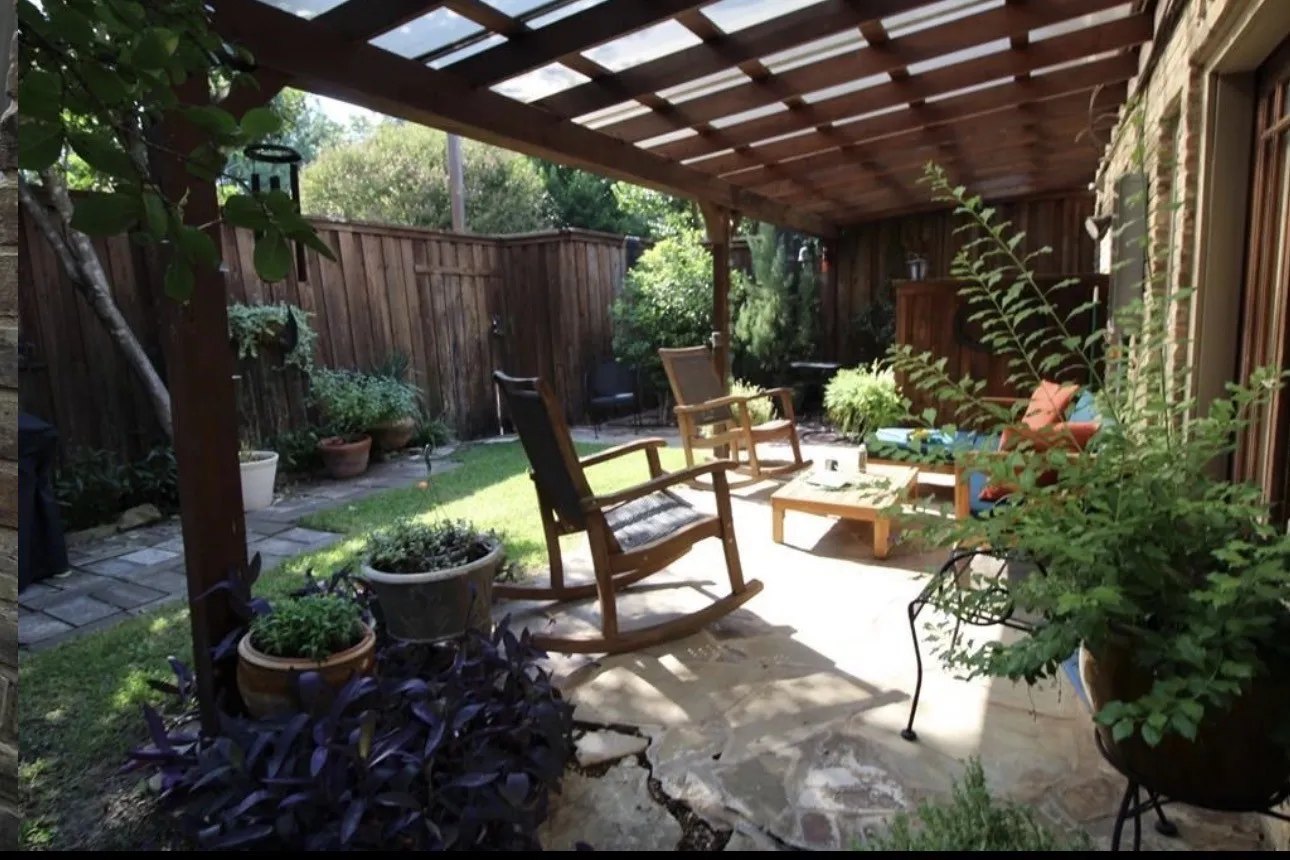 Duplex For Rent in Dallas County , 4970 Thunder Road, Dallas, Texas 75244, 2 Bedroom, 2 Bathroom, 2 Garage spaces, 1,873 Sqft, built in 1978, mls#21400504, Real Estate Agent in Dallas, Homes For Rent in Dallas county, Homes For Rent in Dallas, Realtor in Dallas Texas, Real Estate Brokerage Independent Realty Texas, Luminita Cordes Realtor