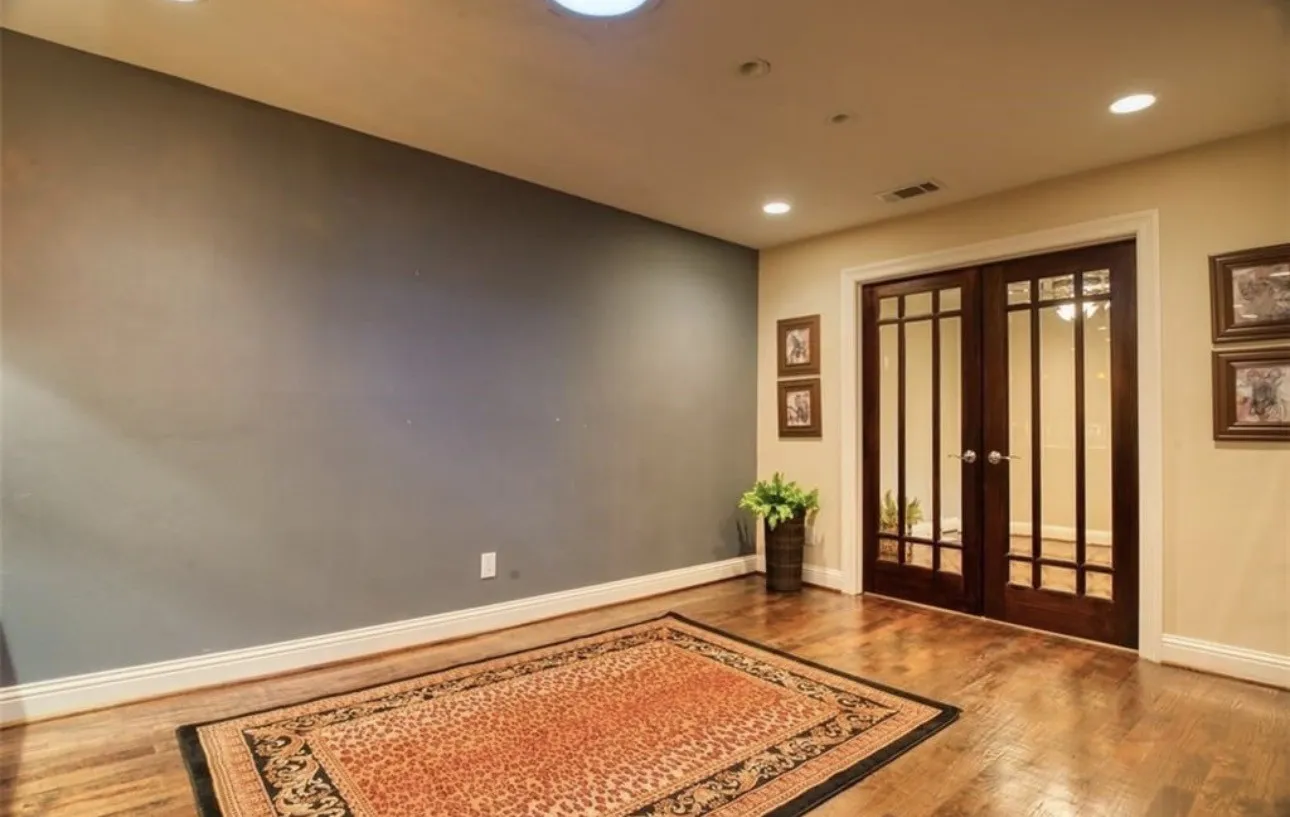 Duplex For Rent in Dallas County , 4970 Thunder Road, Dallas, Texas 75244, 2 Bedroom, 2 Bathroom, 2 Garage spaces, 1,873 Sqft, built in 1978, mls#21400504, Real Estate Agent in Dallas, Homes For Rent in Dallas county, Homes For Rent in Dallas, Realtor in Dallas Texas, Real Estate Brokerage Independent Realty Texas, Luminita Cordes Realtor