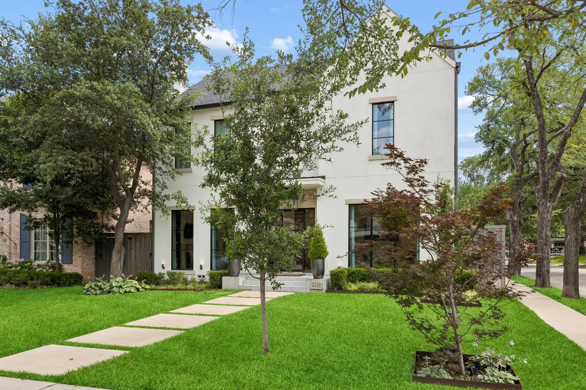 4437 Grassmere Ln - Tom Hughes Team
