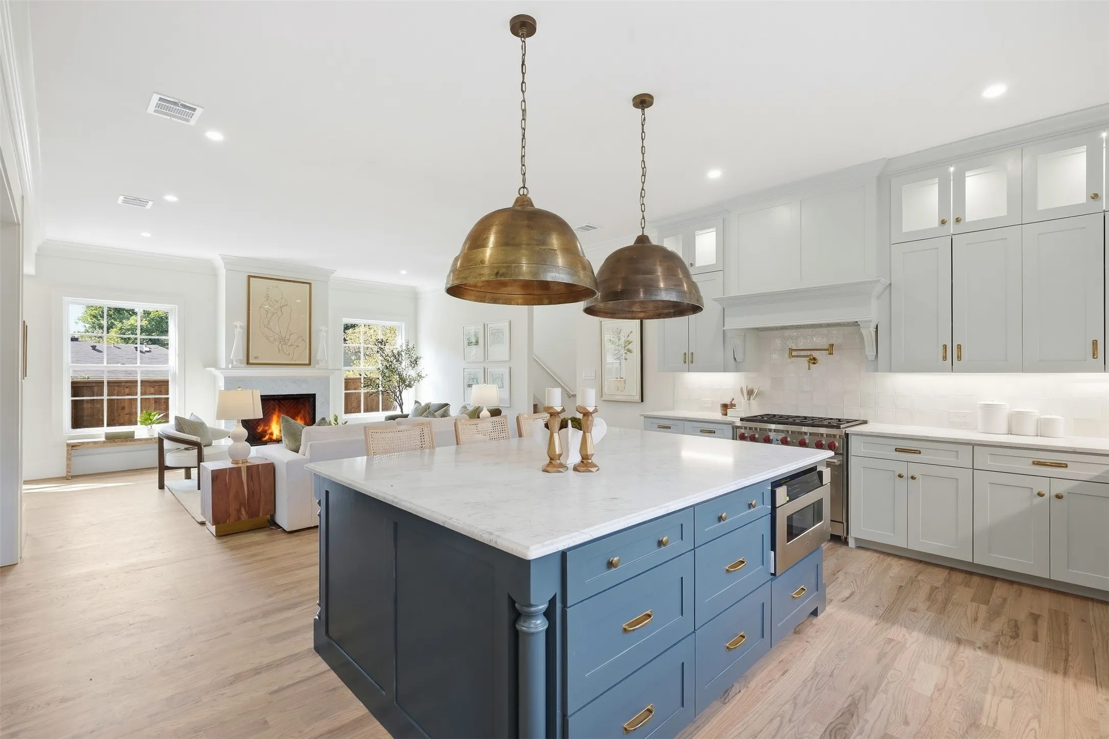 Single Family Residence For Sale in Tarrant County , 2212 Carleton Avenue, Fort Worth, Texas 76107, 5 Bedroom, 5 Bathroom, 2 Garage spaces, 3,712 Sqft, built in 2026, mls#21387879, Real Estate Agent in Fort Worth, Homes For Sale in Tarrant county, Homes For Sale in Fort Worth, Realtor in Fort Worth Texas, Real Estate Brokerage Independent Realty Texas, Luminita Cordes Realtor