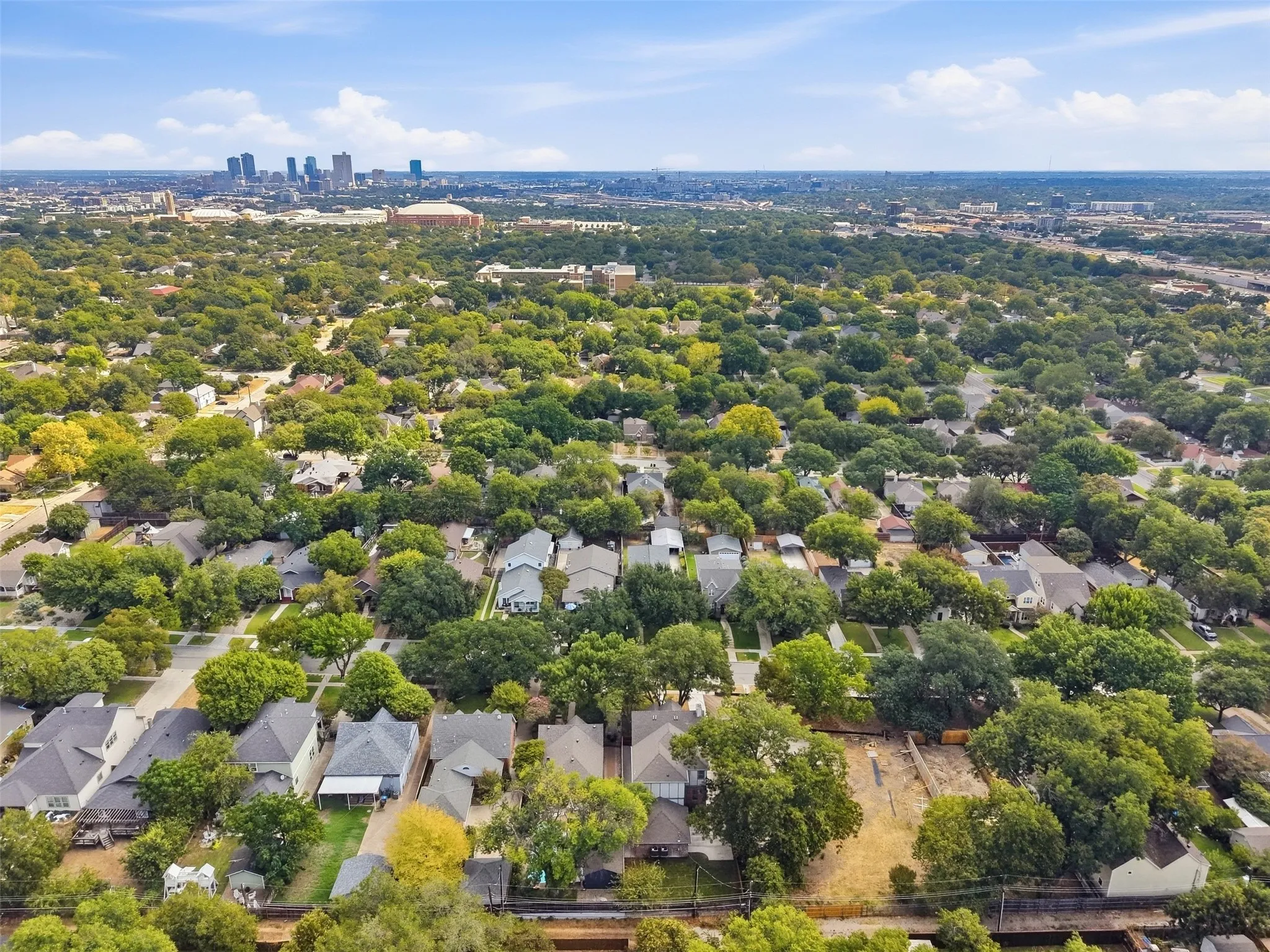 Single Family Residence For Sale in Tarrant County , 2212 Carleton Avenue, Fort Worth, Texas 76107, 5 Bedroom, 5 Bathroom, 2 Garage spaces, 3,712 Sqft, built in 2026, mls#21387879, Real Estate Agent in Fort Worth, Homes For Sale in Tarrant county, Homes For Sale in Fort Worth, Realtor in Fort Worth Texas, Real Estate Brokerage Independent Realty Texas, Luminita Cordes Realtor