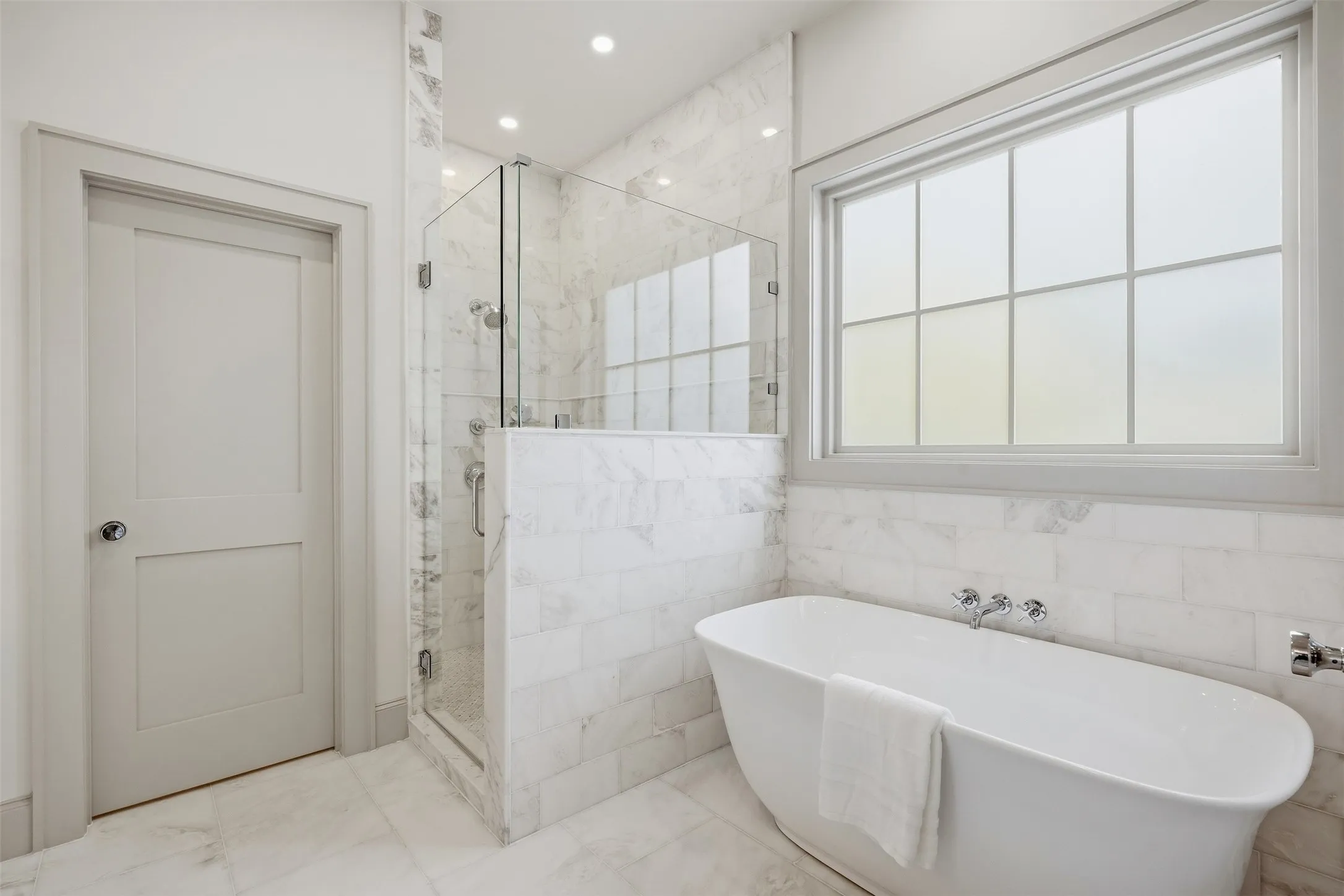 Single Family Residence For Sale in Tarrant County , 2212 Carleton Avenue, Fort Worth, Texas 76107, 5 Bedroom, 5 Bathroom, 2 Garage spaces, 3,712 Sqft, built in 2026, mls#21387879, Real Estate Agent in Fort Worth, Homes For Sale in Tarrant county, Homes For Sale in Fort Worth, Realtor in Fort Worth Texas, Real Estate Brokerage Independent Realty Texas, Luminita Cordes Realtor