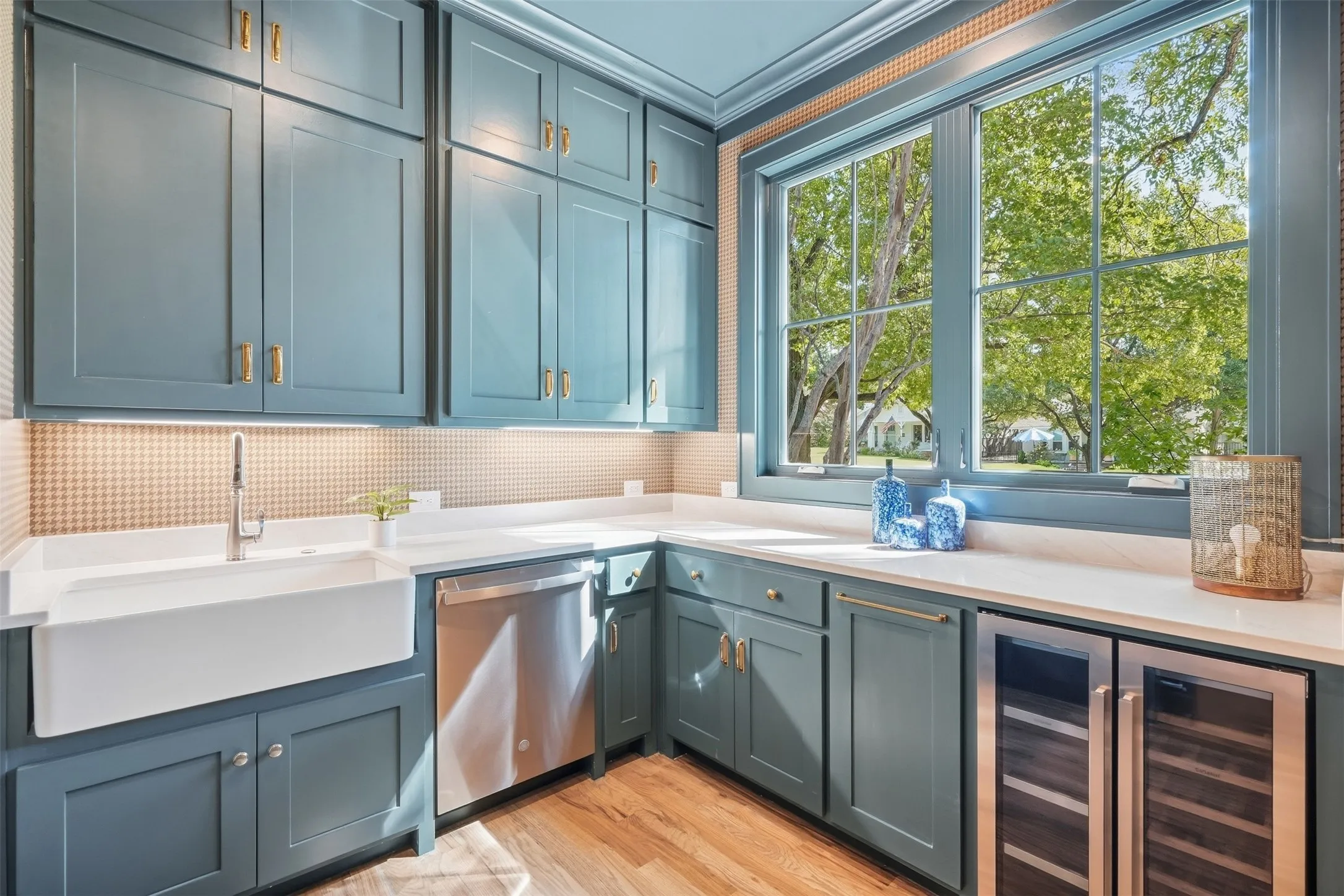 Single Family Residence For Sale in Tarrant County , 2212 Carleton Avenue, Fort Worth, Texas 76107, 5 Bedroom, 5 Bathroom, 2 Garage spaces, 3,712 Sqft, built in 2026, mls#21387879, Real Estate Agent in Fort Worth, Homes For Sale in Tarrant county, Homes For Sale in Fort Worth, Realtor in Fort Worth Texas, Real Estate Brokerage Independent Realty Texas, Luminita Cordes Realtor
