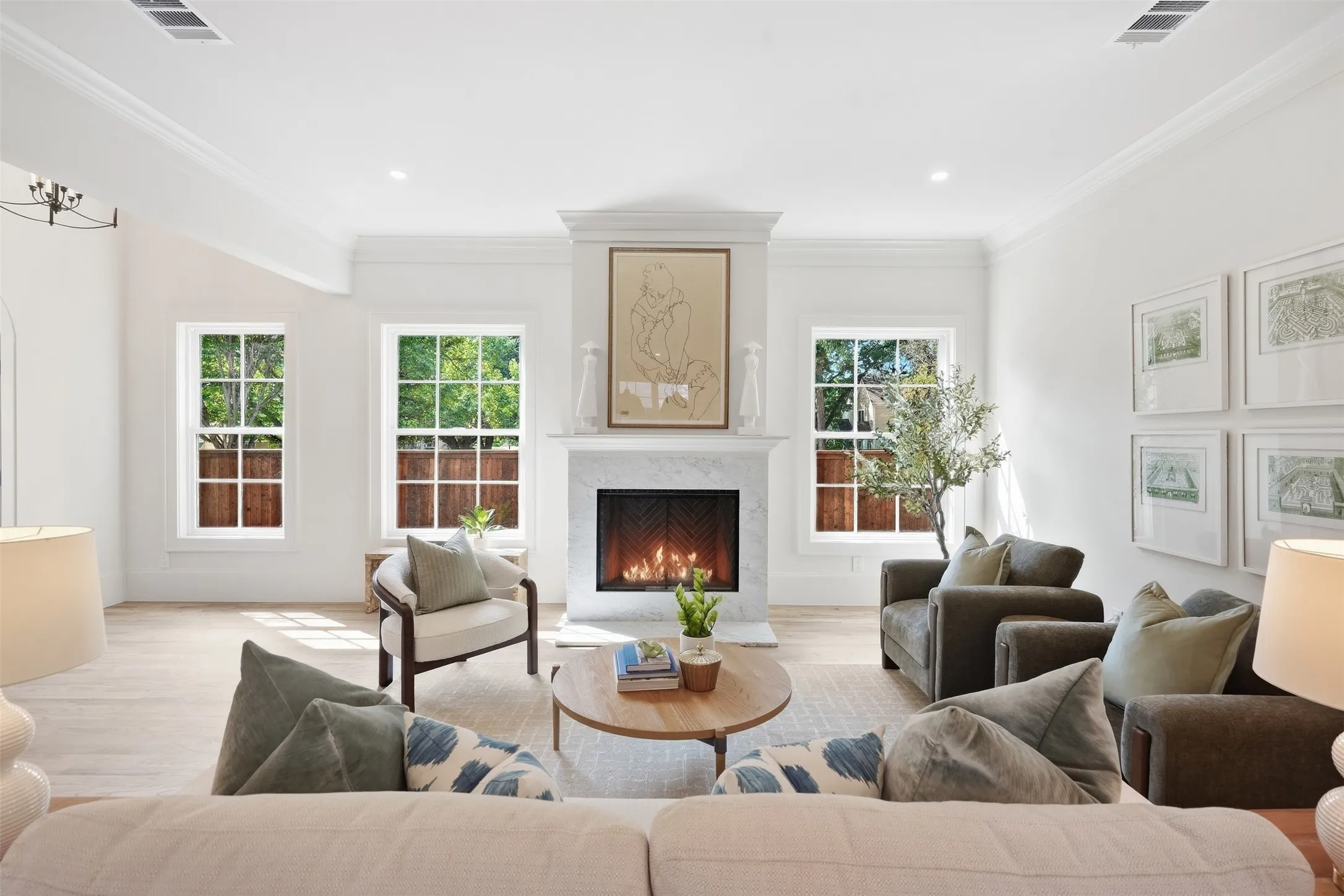 Single Family Residence For Sale in Tarrant County , 2212 Carleton Avenue, Fort Worth, Texas 76107, 5 Bedroom, 5 Bathroom, 2 Garage spaces, 3,712 Sqft, built in 2026, mls#21387879, Real Estate Agent in Fort Worth, Homes For Sale in Tarrant county, Homes For Sale in Fort Worth, Realtor in Fort Worth Texas, Real Estate Brokerage Independent Realty Texas, Luminita Cordes Realtor