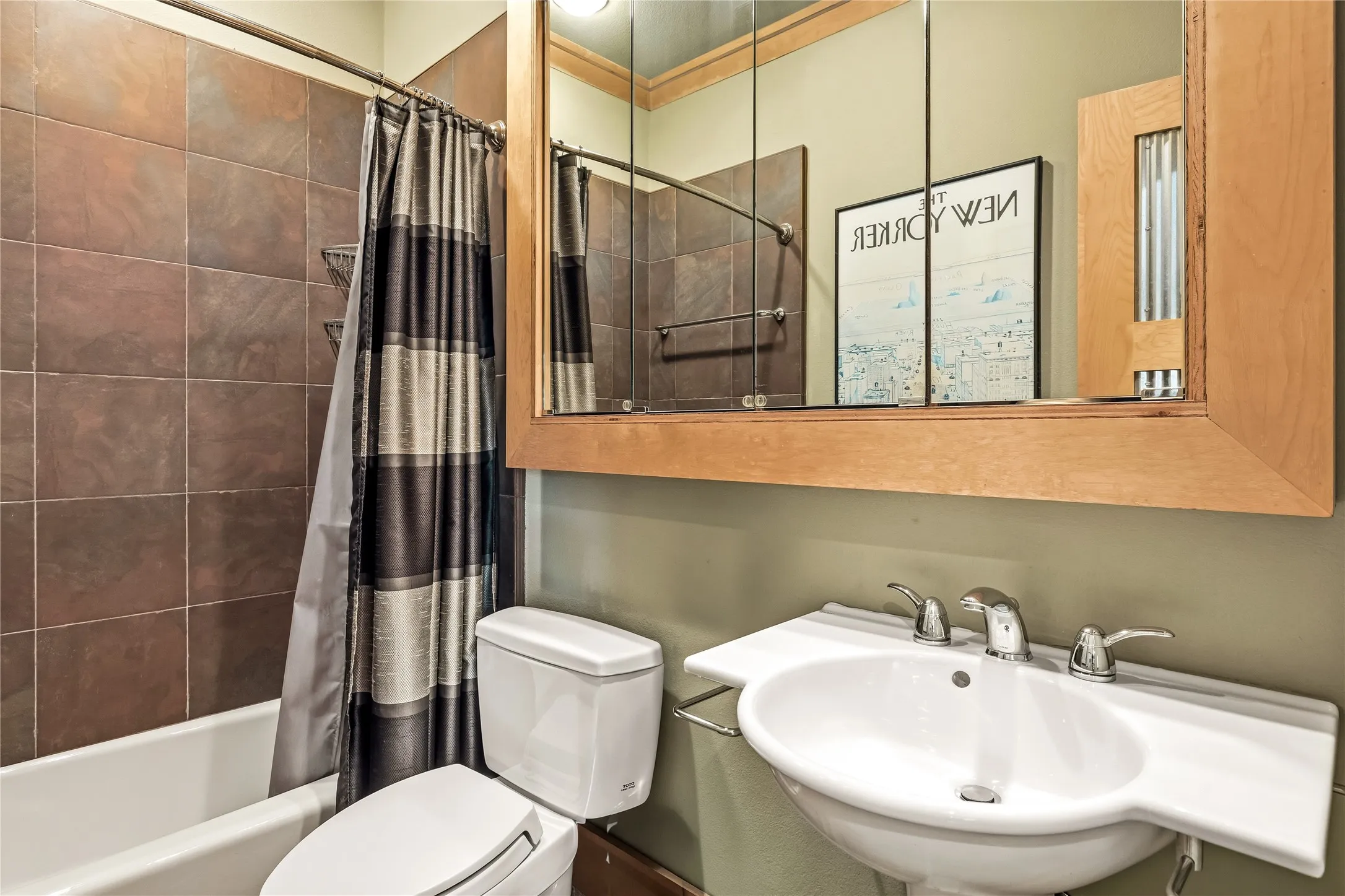 Single Family Residence For Sale in Dallas County , 10626 Cox Lane, Dallas, Texas 75229, 4 Bedroom, 5 Bathroom, 3 Garage spaces, 4,070 Sqft, built in 1972, mls#21375217, Real Estate Agent in Dallas, Homes For Sale in Dallas county, Homes For Sale in Dallas, Realtor in Dallas Texas, Real Estate Brokerage Independent Realty Texas, Luminita Cordes Realtor