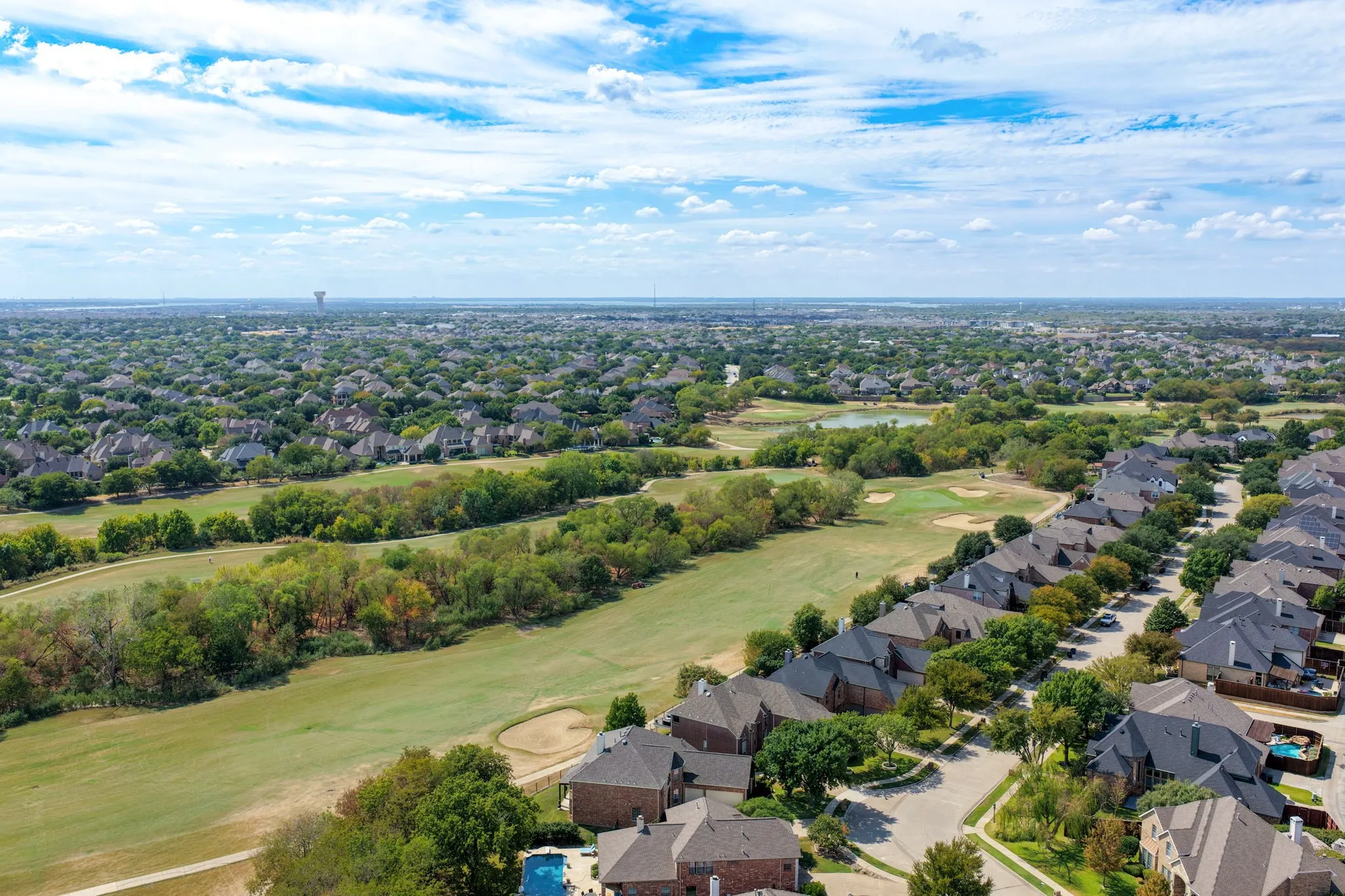 Single Family Residence For Sale in Denton County , 2671 SLEEPY HOLLOW Trail, Frisco, Texas 75034, 4 Bedroom, 4 Bathroom, 3 Garage spaces, 3,470 Sqft, built in 2003, mls#21400053, Real Estate Agent in Frisco, Homes For Sale in Denton county, Homes For Sale in Frisco, Realtor in Frisco Texas, Real Estate Brokerage Independent Realty Texas, Luminita Cordes Realtor