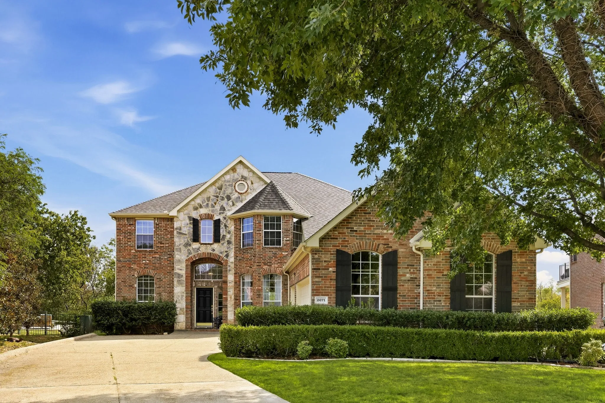 Single Family Residence For Sale in Denton County , 2671 SLEEPY HOLLOW Trail, Frisco, Texas 75034, 4 Bedroom, 4 Bathroom, 3 Garage spaces, 3,470 Sqft, built in 2003, mls#21400053, Real Estate Agent in Frisco, Homes For Sale in Denton county, Homes For Sale in Frisco, Realtor in Frisco Texas, Real Estate Brokerage Independent Realty Texas, Luminita Cordes Realtor