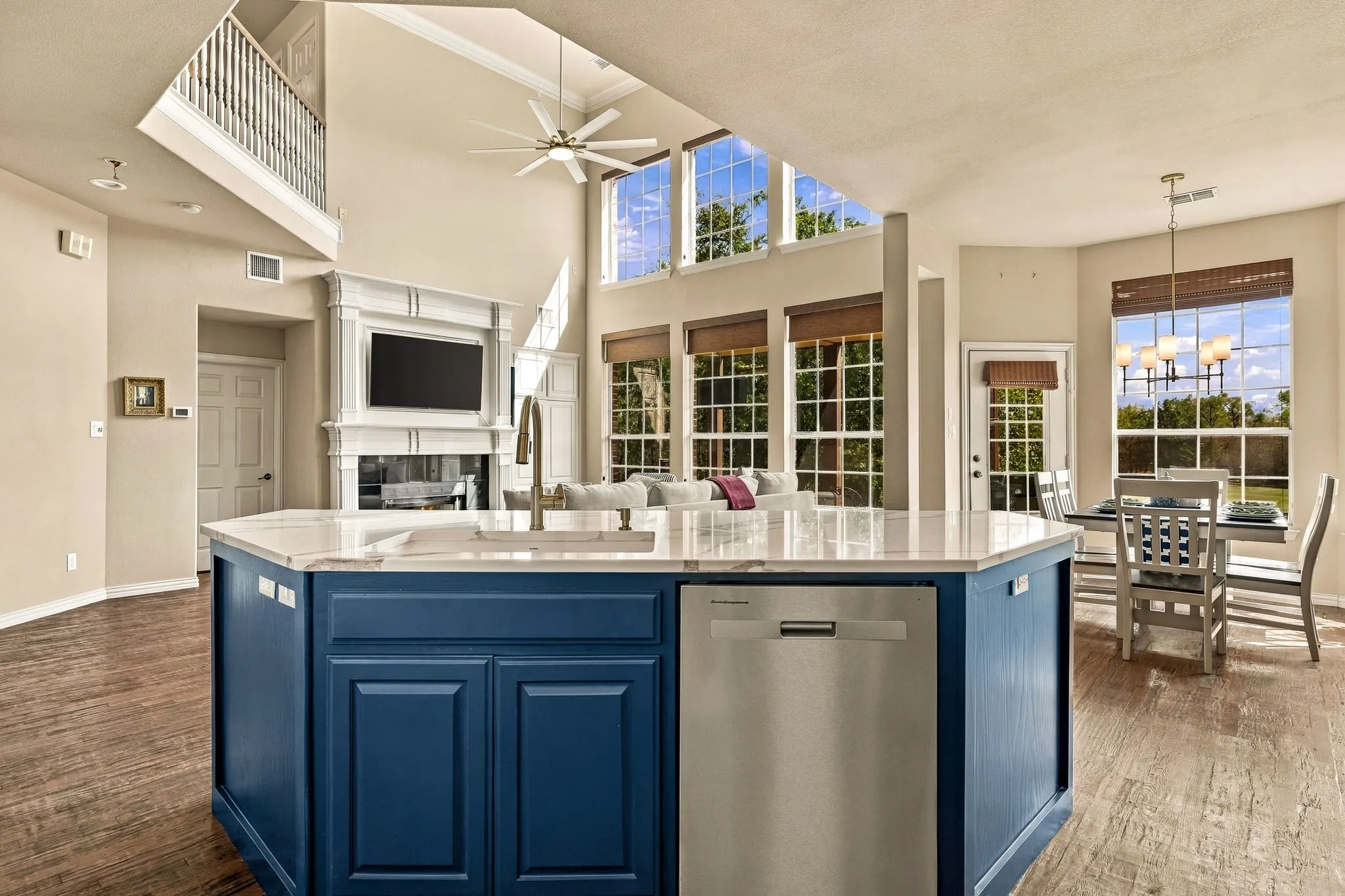 Single Family Residence For Sale in Denton County , 2671 SLEEPY HOLLOW Trail, Frisco, Texas 75034, 4 Bedroom, 4 Bathroom, 3 Garage spaces, 3,470 Sqft, built in 2003, mls#21400053, Real Estate Agent in Frisco, Homes For Sale in Denton county, Homes For Sale in Frisco, Realtor in Frisco Texas, Real Estate Brokerage Independent Realty Texas, Luminita Cordes Realtor