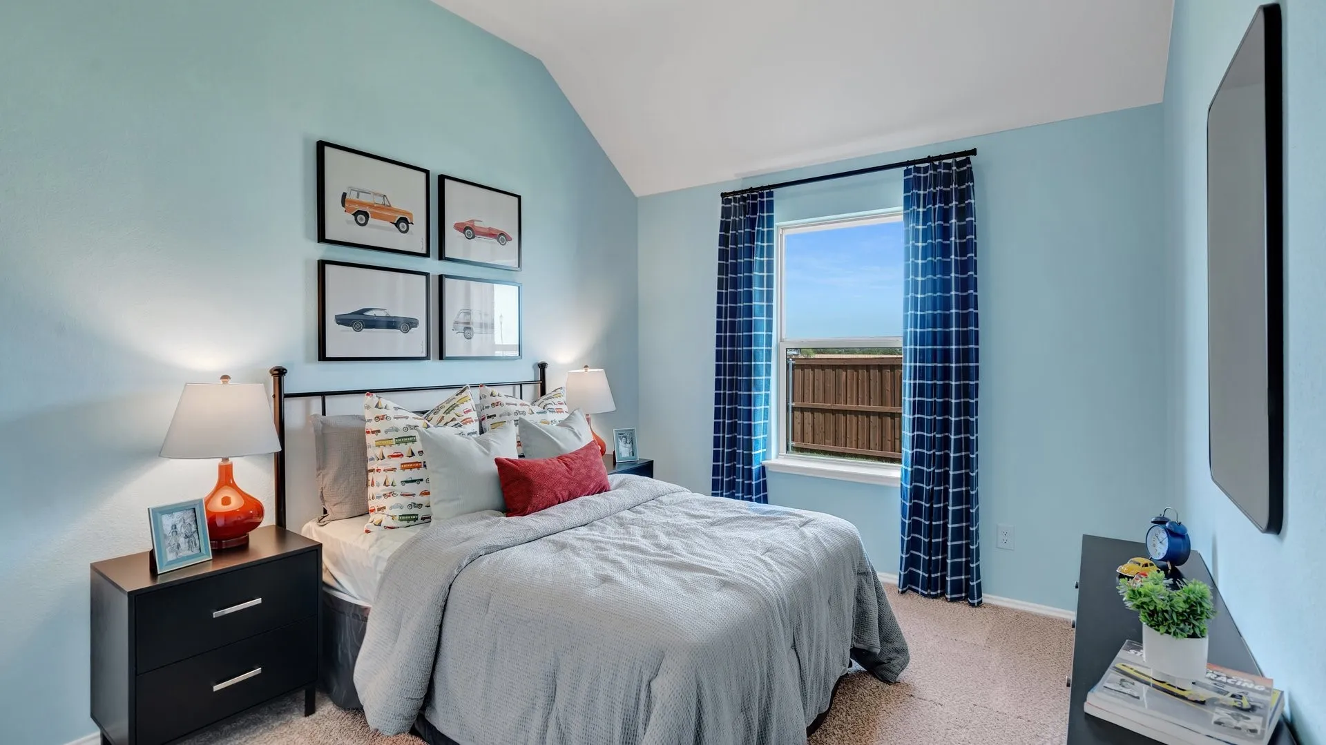 Silo Mills-Select Model-Concept 2186-Bedroom2