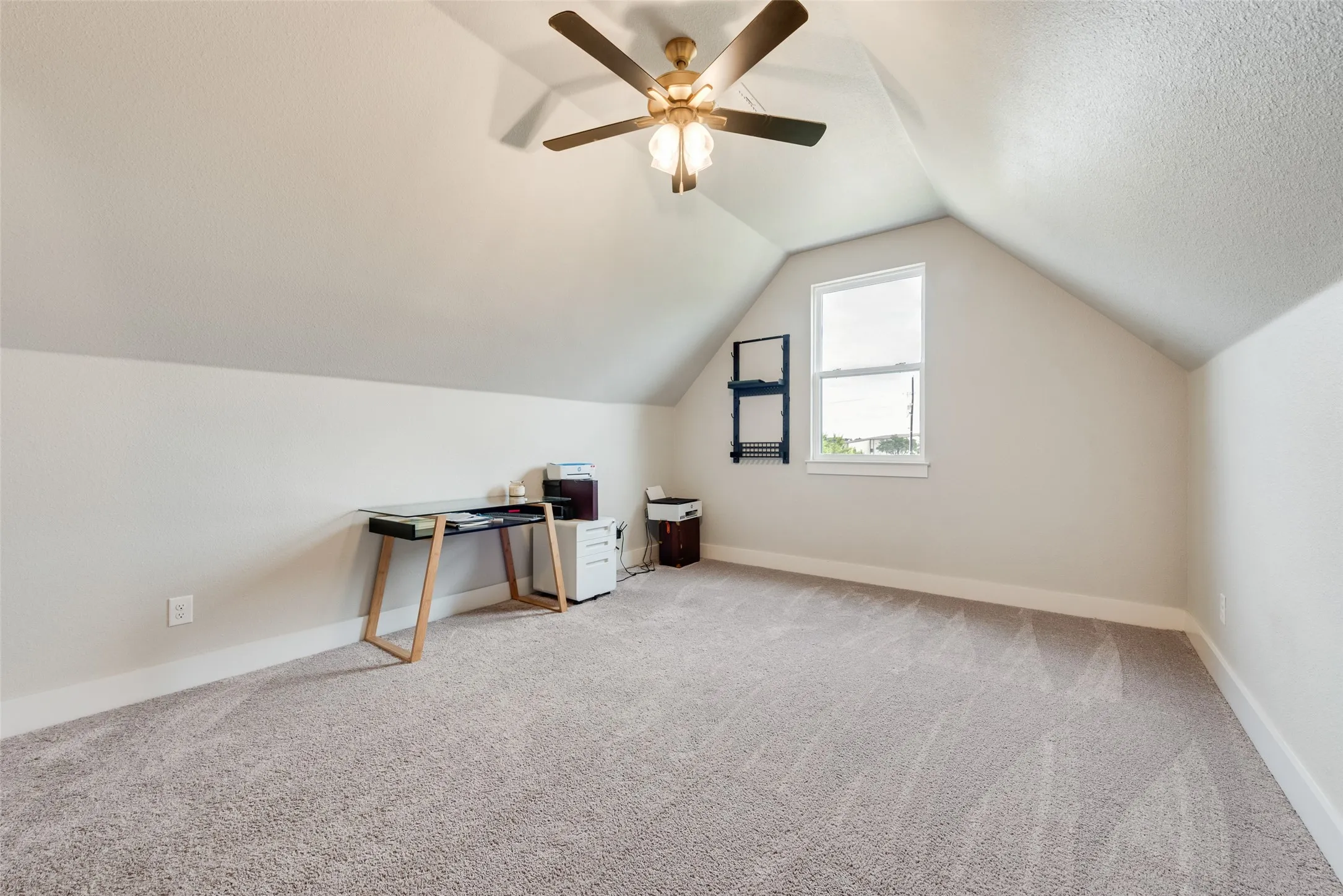 Single Family Residence For Sale in Parker County , 301 Sharla Smelley Road, Weatherford, Texas 76088, 4 Bedroom, 3 Bathroom, 2 Garage spaces, 2,476 Sqft, built in 2022, mls#21400992, Real Estate Agent in Weatherford, Homes For Sale in Parker county, Homes For Sale in Weatherford, Realtor in Weatherford Texas, Real Estate Brokerage Independent Realty Texas, Luminita Cordes Realtor