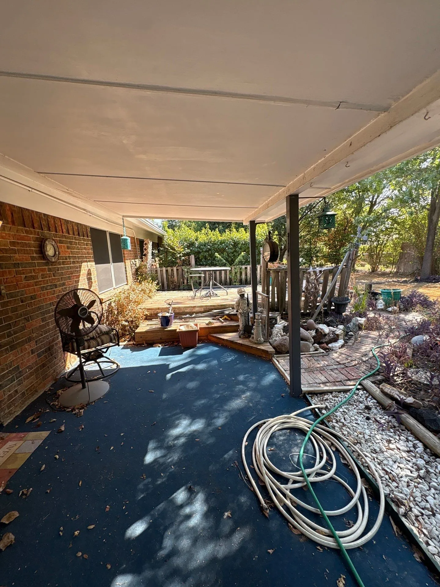Single Family Residence For Sale in Tarrant County , 5516 Lubbock Avenue, Fort Worth, Texas 76133, 3 Bedroom, 2 Bathroom, 1 Garage spaces, 1,398 Sqft, built in 1964, mls#21401591, Real Estate Agent in Fort Worth, Homes For Sale in Tarrant county, Homes For Sale in Fort Worth, Realtor in Fort Worth Texas, Real Estate Brokerage Independent Realty Texas, Luminita Cordes Realtor