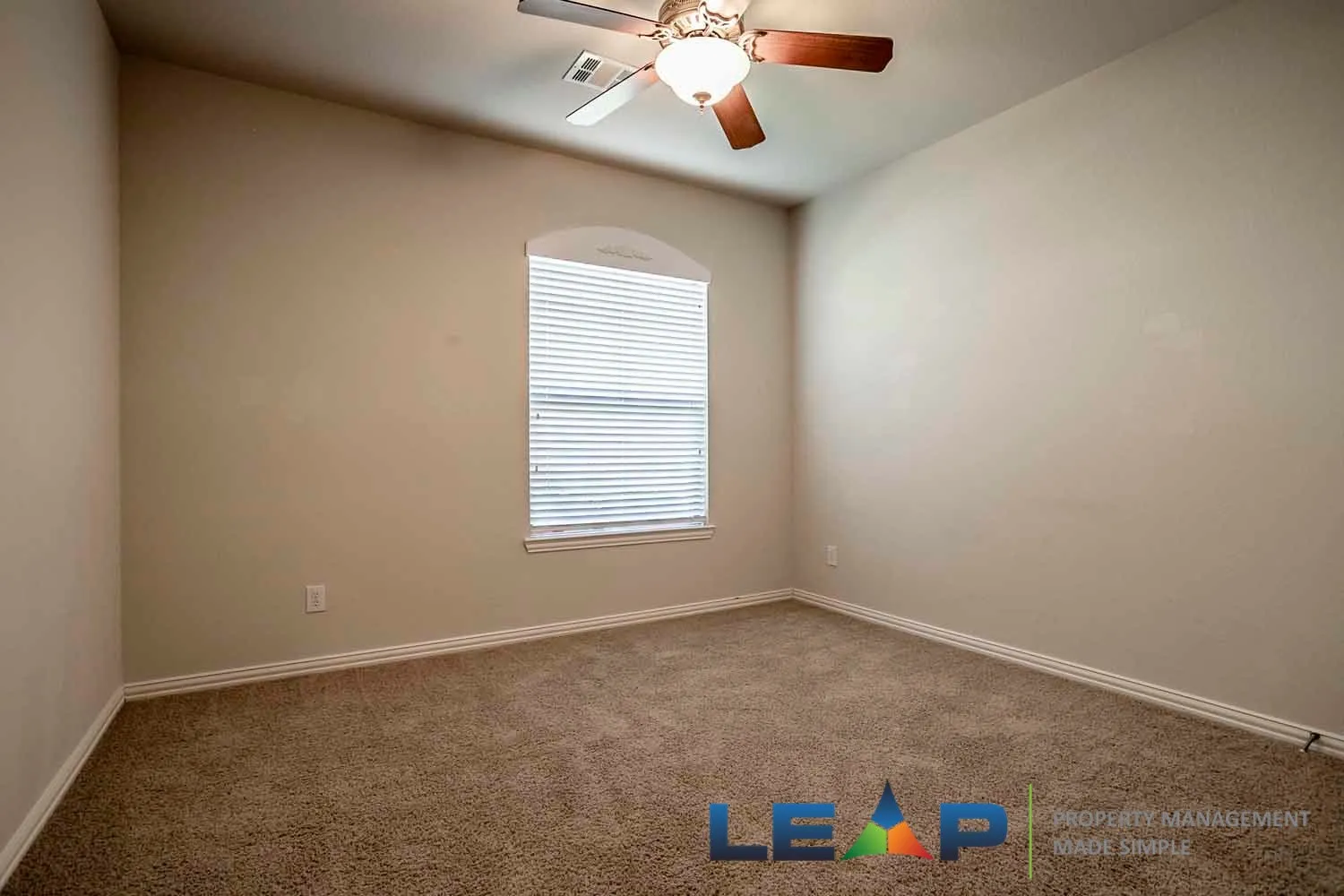 Single Family Residence For Rent in Denton County , 11178 Monarch Drive, Frisco, Texas 75033, 5 Bedroom, 3 Bathroom, 2 Garage spaces, 3,589 Sqft, built in 2005, mls#21401602, Real Estate Agent in Frisco, Homes For Rent in Denton county, Homes For Rent in Frisco, Realtor in Frisco Texas, Real Estate Brokerage Independent Realty Texas, Luminita Cordes Realtor