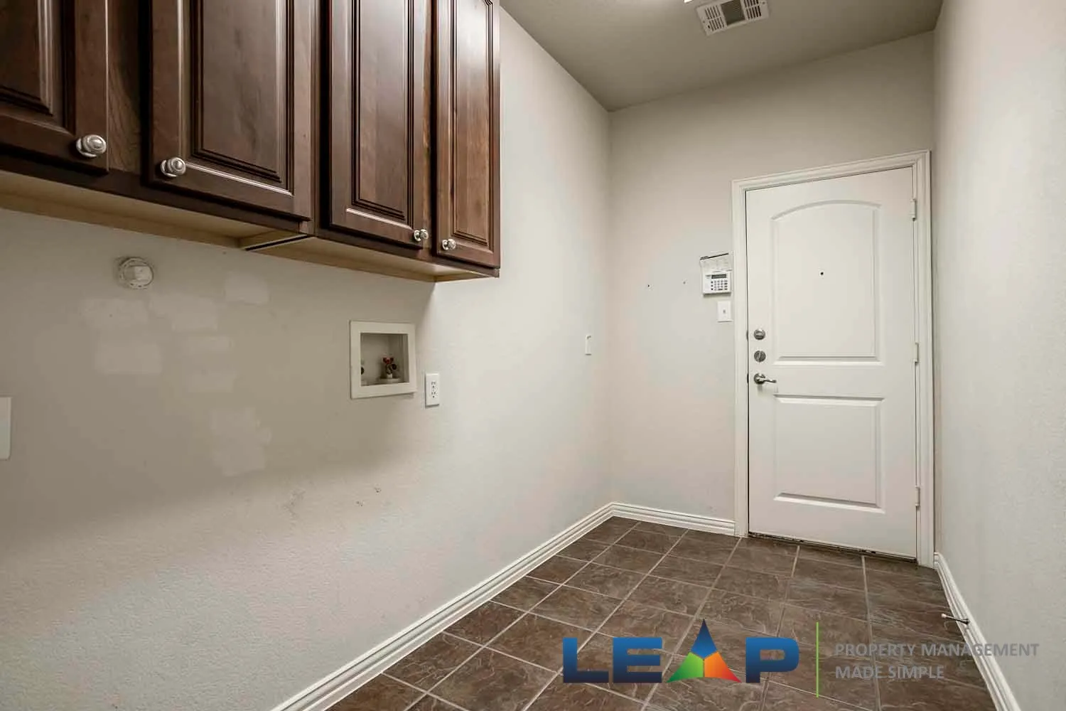 Single Family Residence For Rent in Denton County , 11178 Monarch Drive, Frisco, Texas 75033, 5 Bedroom, 3 Bathroom, 2 Garage spaces, 3,589 Sqft, built in 2005, mls#21401602, Real Estate Agent in Frisco, Homes For Rent in Denton county, Homes For Rent in Frisco, Realtor in Frisco Texas, Real Estate Brokerage Independent Realty Texas, Luminita Cordes Realtor