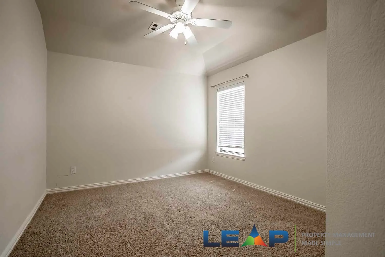 Single Family Residence For Rent in Denton County , 11178 Monarch Drive, Frisco, Texas 75033, 5 Bedroom, 3 Bathroom, 2 Garage spaces, 3,589 Sqft, built in 2005, mls#21401602, Real Estate Agent in Frisco, Homes For Rent in Denton county, Homes For Rent in Frisco, Realtor in Frisco Texas, Real Estate Brokerage Independent Realty Texas, Luminita Cordes Realtor