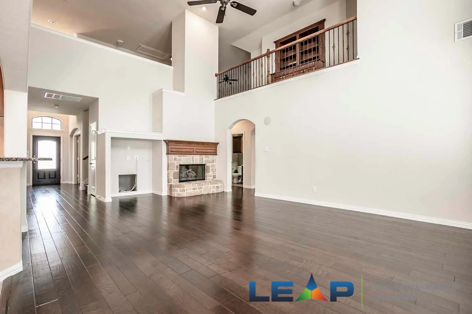 Single Family Residence For Rent in Denton County , 11178 Monarch Drive, Frisco, Texas 75033, 5 Bedroom, 3 Bathroom, 2 Garage spaces, 3,589 Sqft, built in 2005, mls#21401602, Real Estate Agent in Frisco, Homes For Rent in Denton county, Homes For Rent in Frisco, Realtor in Frisco Texas, Real Estate Brokerage Independent Realty Texas, Luminita Cordes Realtor