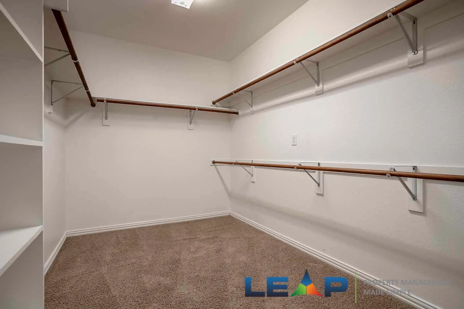 Single Family Residence For Rent in Denton County , 11178 Monarch Drive, Frisco, Texas 75033, 5 Bedroom, 3 Bathroom, 2 Garage spaces, 3,589 Sqft, built in 2005, mls#21401602, Real Estate Agent in Frisco, Homes For Rent in Denton county, Homes For Rent in Frisco, Realtor in Frisco Texas, Real Estate Brokerage Independent Realty Texas, Luminita Cordes Realtor