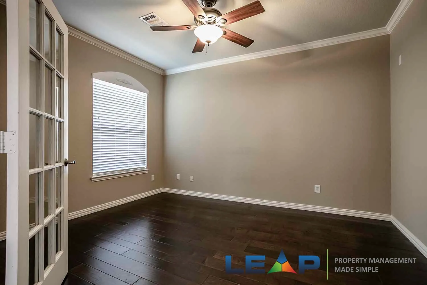 Single Family Residence For Rent in Denton County , 11178 Monarch Drive, Frisco, Texas 75033, 5 Bedroom, 3 Bathroom, 2 Garage spaces, 3,589 Sqft, built in 2005, mls#21401602, Real Estate Agent in Frisco, Homes For Rent in Denton county, Homes For Rent in Frisco, Realtor in Frisco Texas, Real Estate Brokerage Independent Realty Texas, Luminita Cordes Realtor