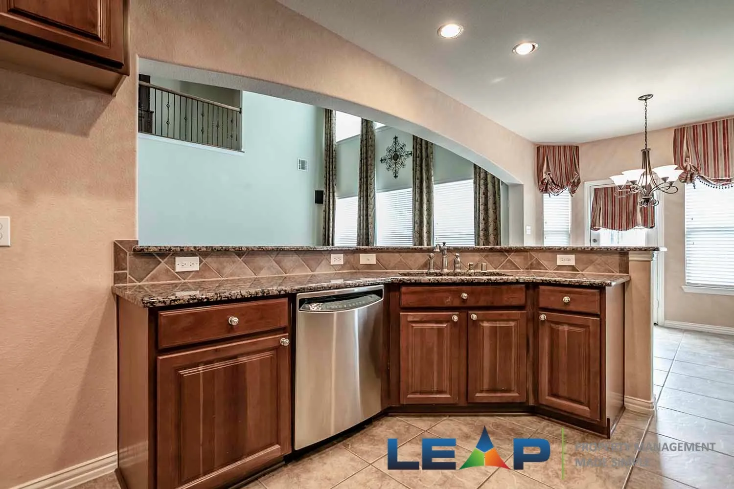 Single Family Residence For Rent in Denton County , 11178 Monarch Drive, Frisco, Texas 75033, 5 Bedroom, 3 Bathroom, 2 Garage spaces, 3,589 Sqft, built in 2005, mls#21401602, Real Estate Agent in Frisco, Homes For Rent in Denton county, Homes For Rent in Frisco, Realtor in Frisco Texas, Real Estate Brokerage Independent Realty Texas, Luminita Cordes Realtor
