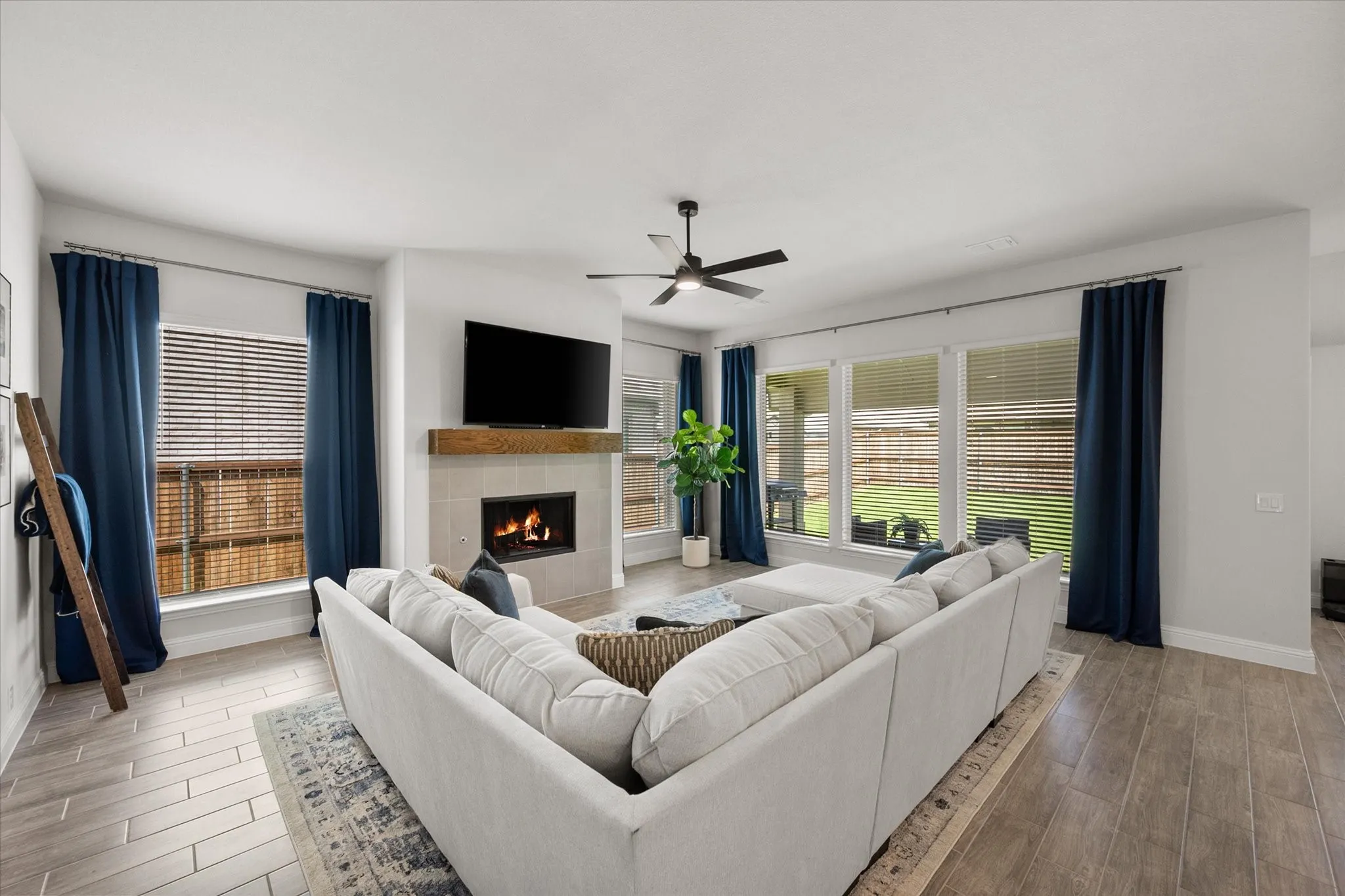 Single Family Residence For Sale in Johnson County , 2406 Warrington Place, Mansfield, Texas 76084, 3 Bedroom, 3 Bathroom, 2 Garage spaces, 2,565 Sqft, built in 2024, mls#21401412, Real Estate Agent in Mansfield, Homes For Sale in Johnson county, Homes For Sale in Mansfield, Realtor in Mansfield Texas, Real Estate Brokerage Independent Realty Texas, Luminita Cordes Realtor